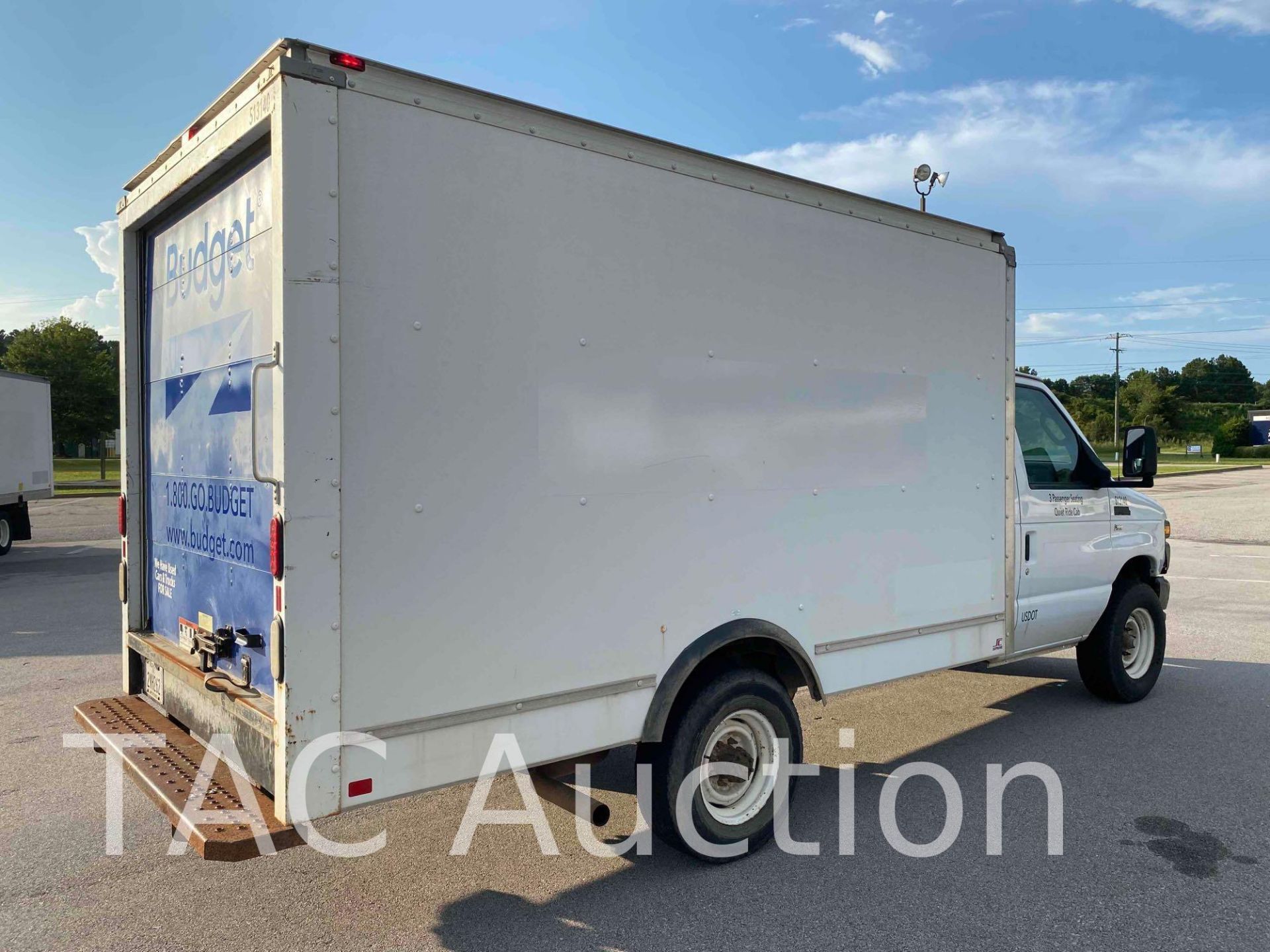 2015 Ford Econoline E-350 12ft Box Truck - Image 4 of 48