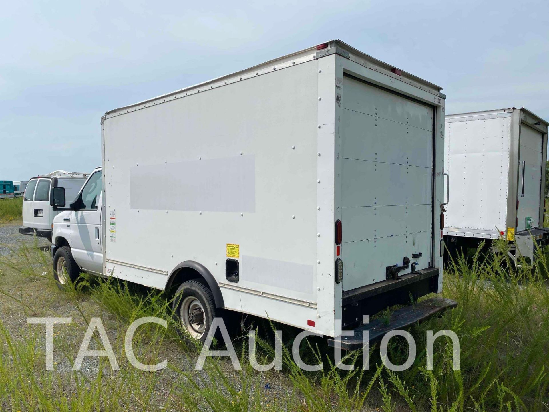 2015 Ford Econoline E-350 12ft Box Truck - Bild 6 aus 48