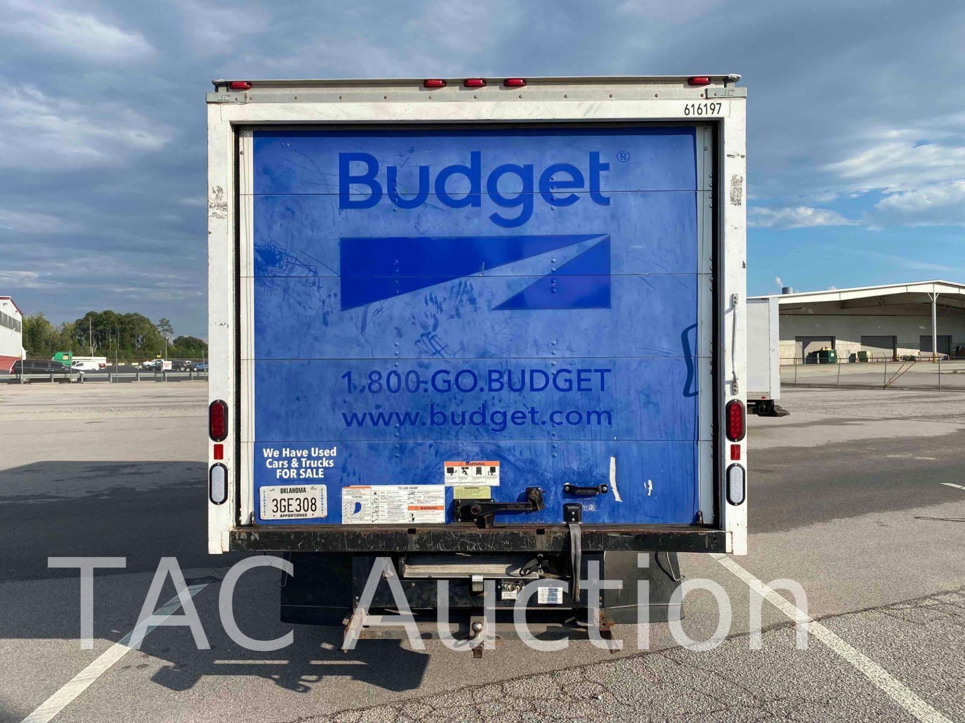 2016 Ford E-350 16ft Box Truck - Image 5 of 50