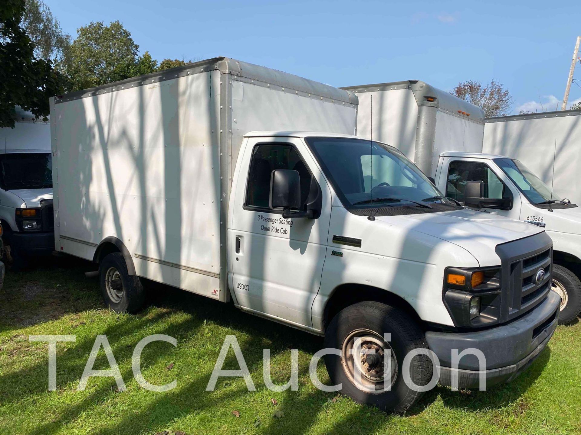 2015 Ford Econoline E-350 12ft Box Truck - Bild 3 aus 45