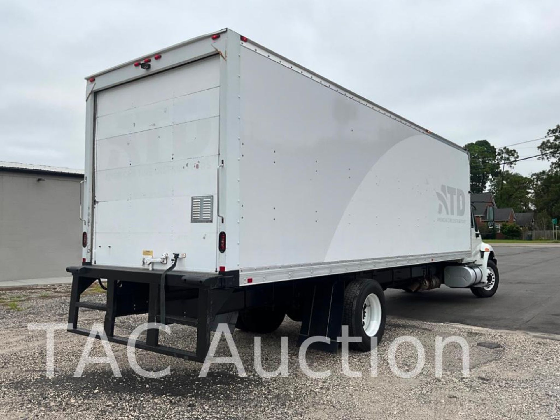 2018 International DuraStar 4300 26ft Box Truck - Image 6 of 70