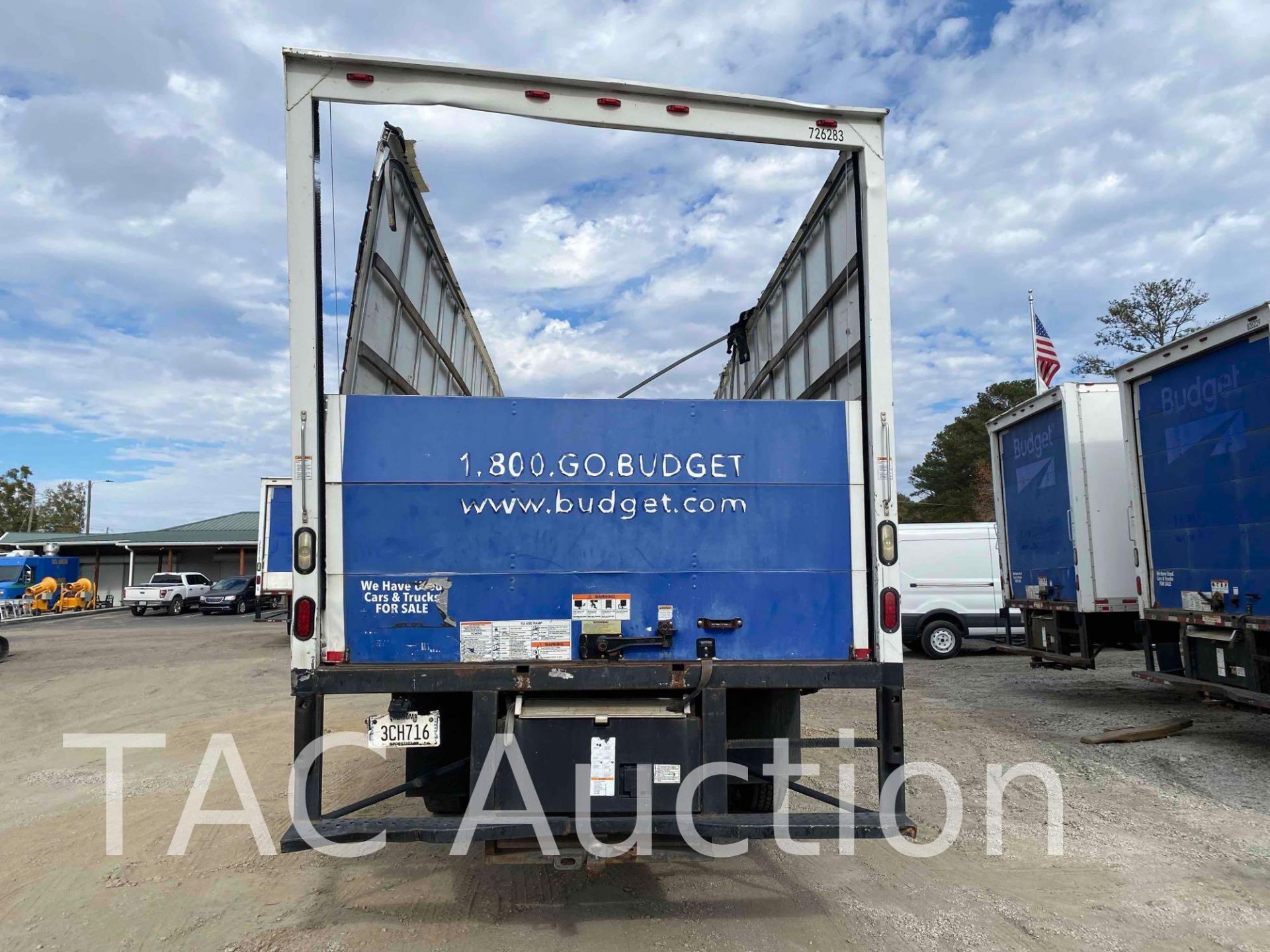 2017 International Durastar 4300 26ft Box Truck - Image 5 of 57
