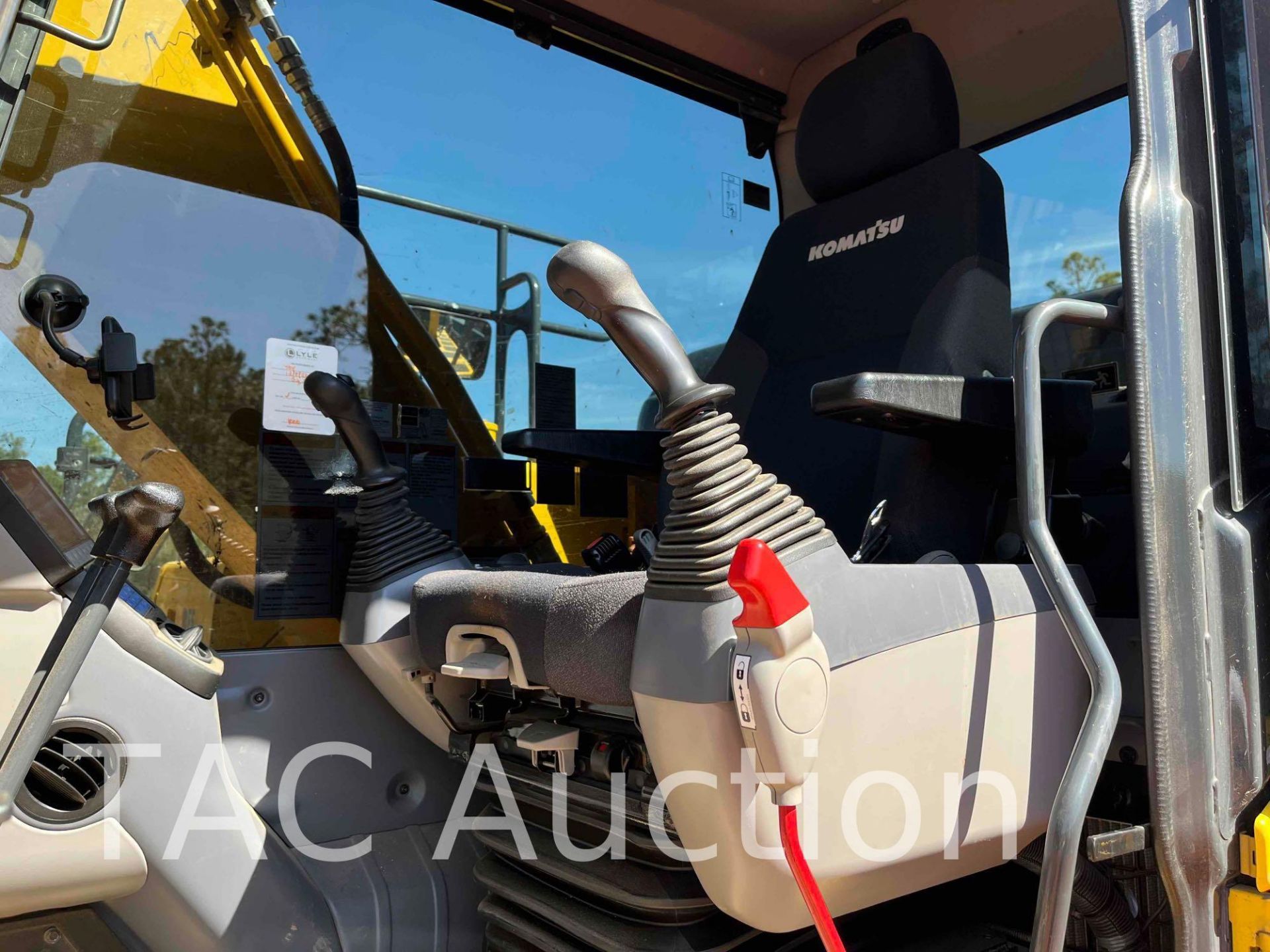 2022 Komatsu PC170LC-11 Excavator W/ Hydraulic Thumb - Image 18 of 32