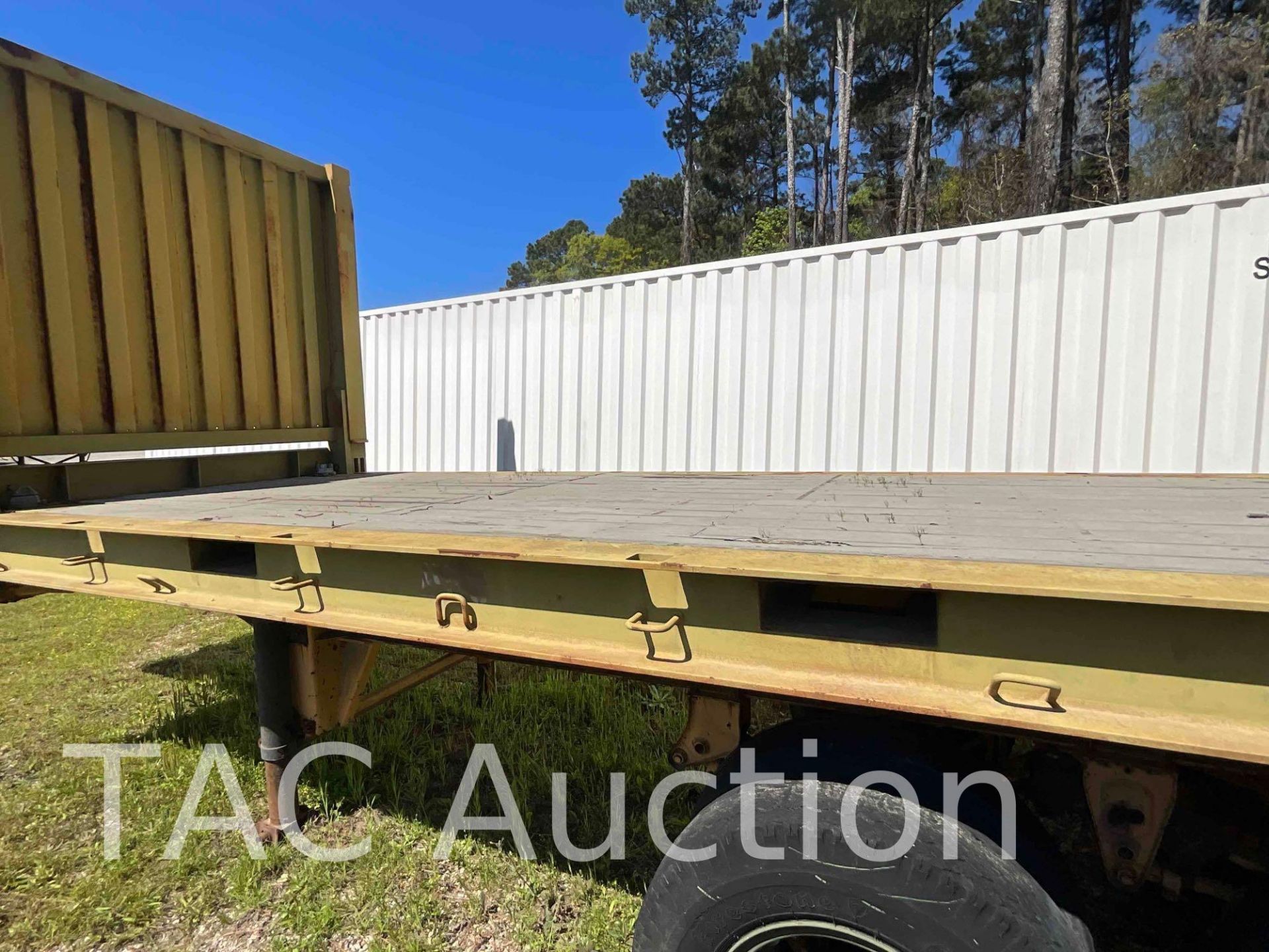 20ft Flat Trailer Bed W/ Folding Ends - Image 9 of 13