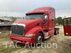 2010 Peterbilt 387 Sleeper Truck