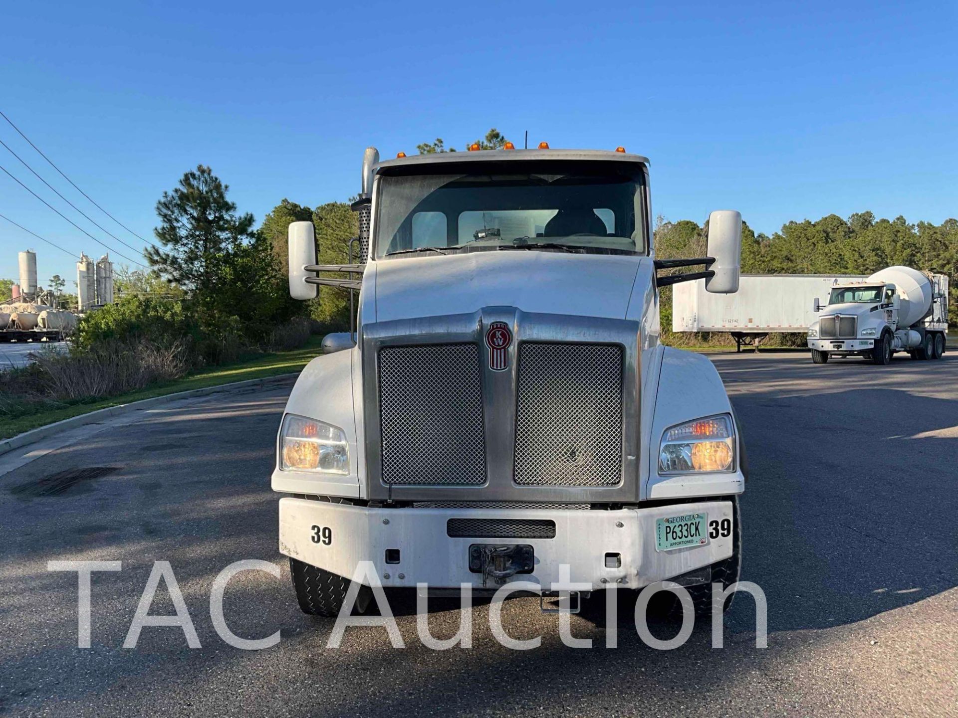 2018 Kenworth T880 Concrete Mixer Truck - Image 2 of 79