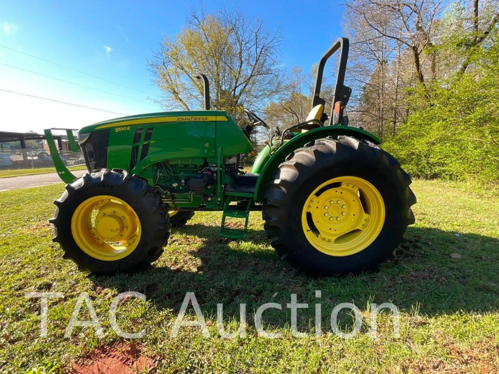 2014 John Deere 5100E 4x4 Farm Tractor - Image 8 of 21