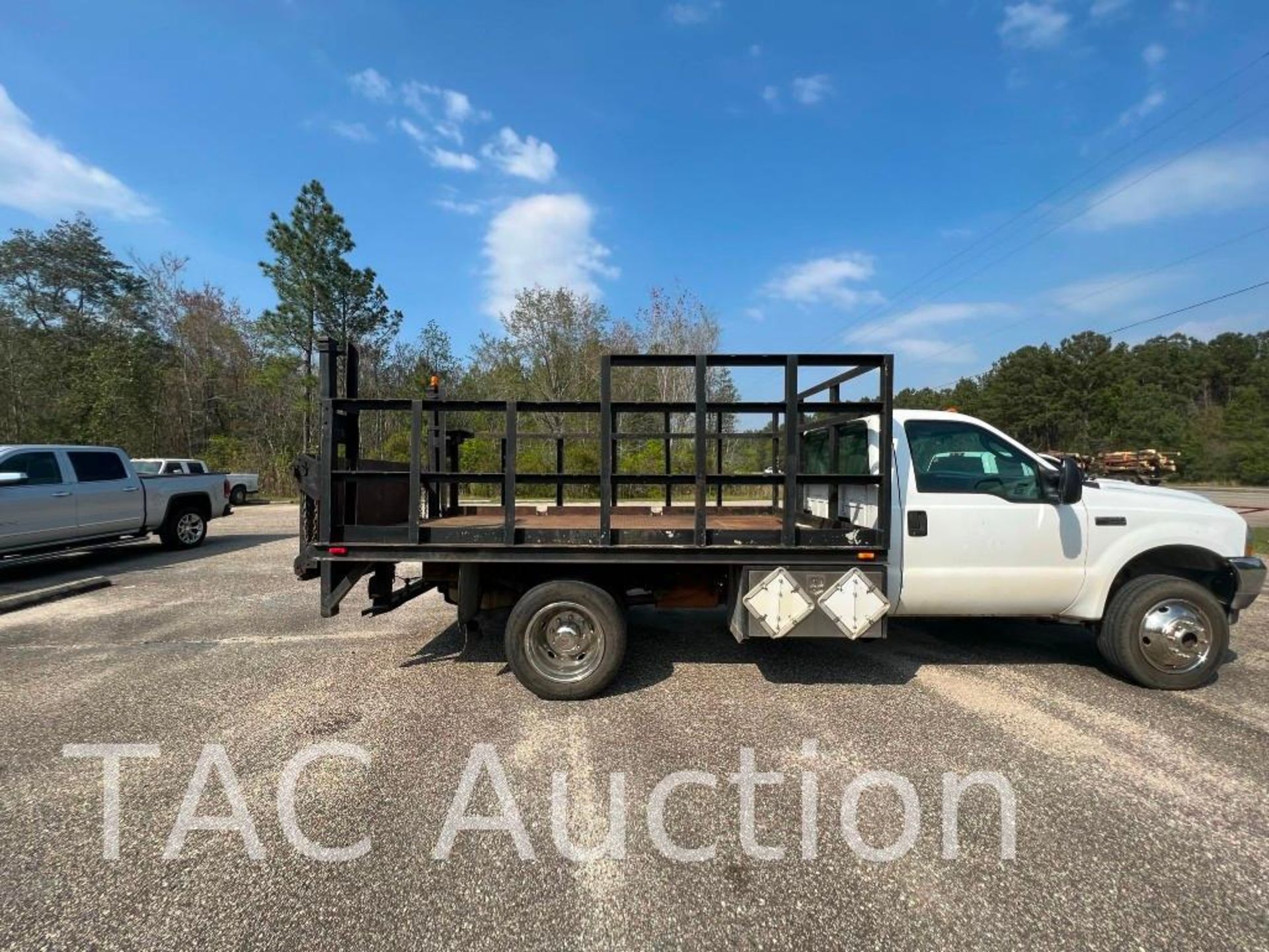 2003 Ford F-450 Flatbed Stake Body Truck - Image 4 of 42