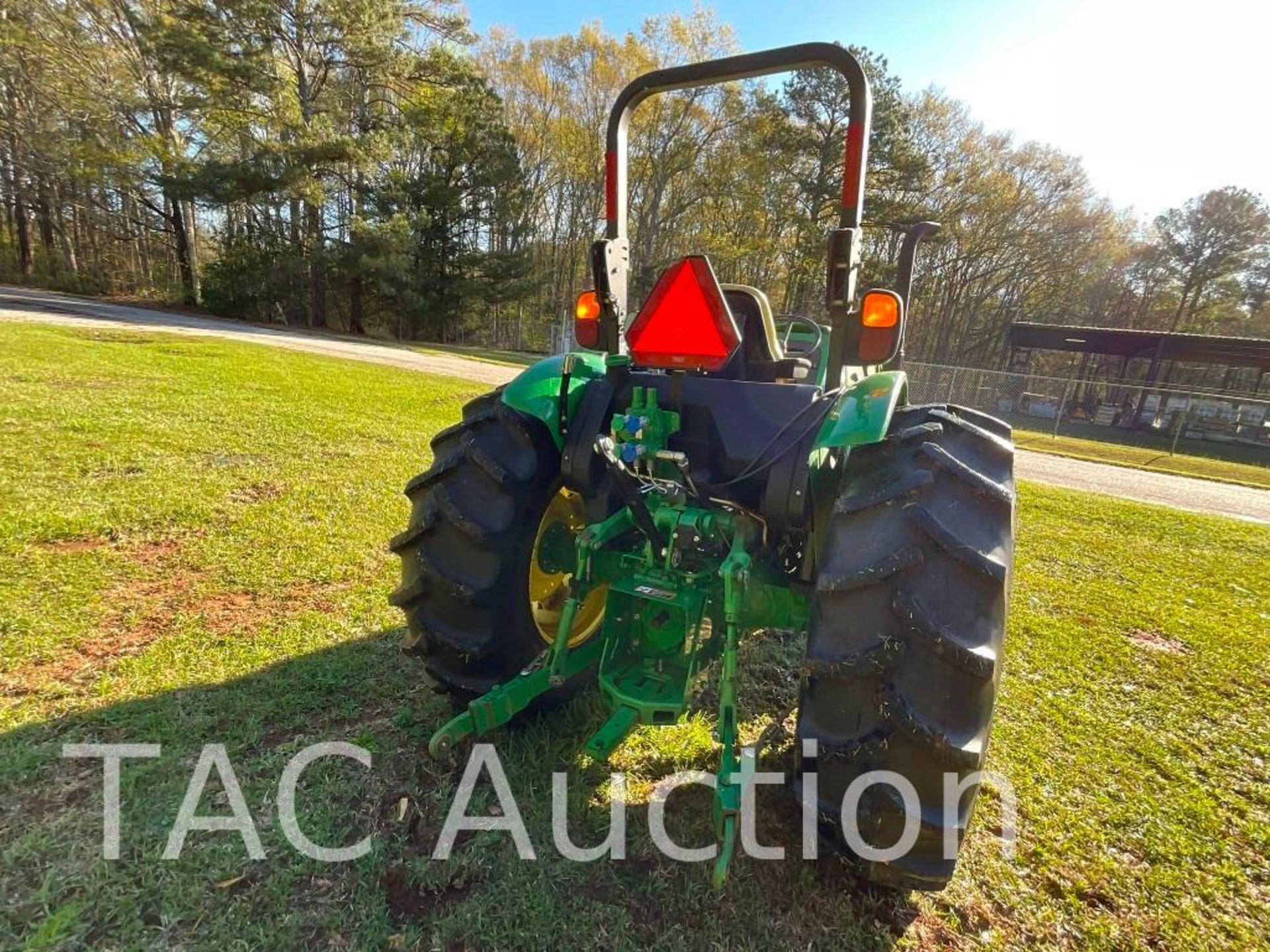 2014 John Deere 5100E 4x4 Farm Tractor - Image 5 of 21