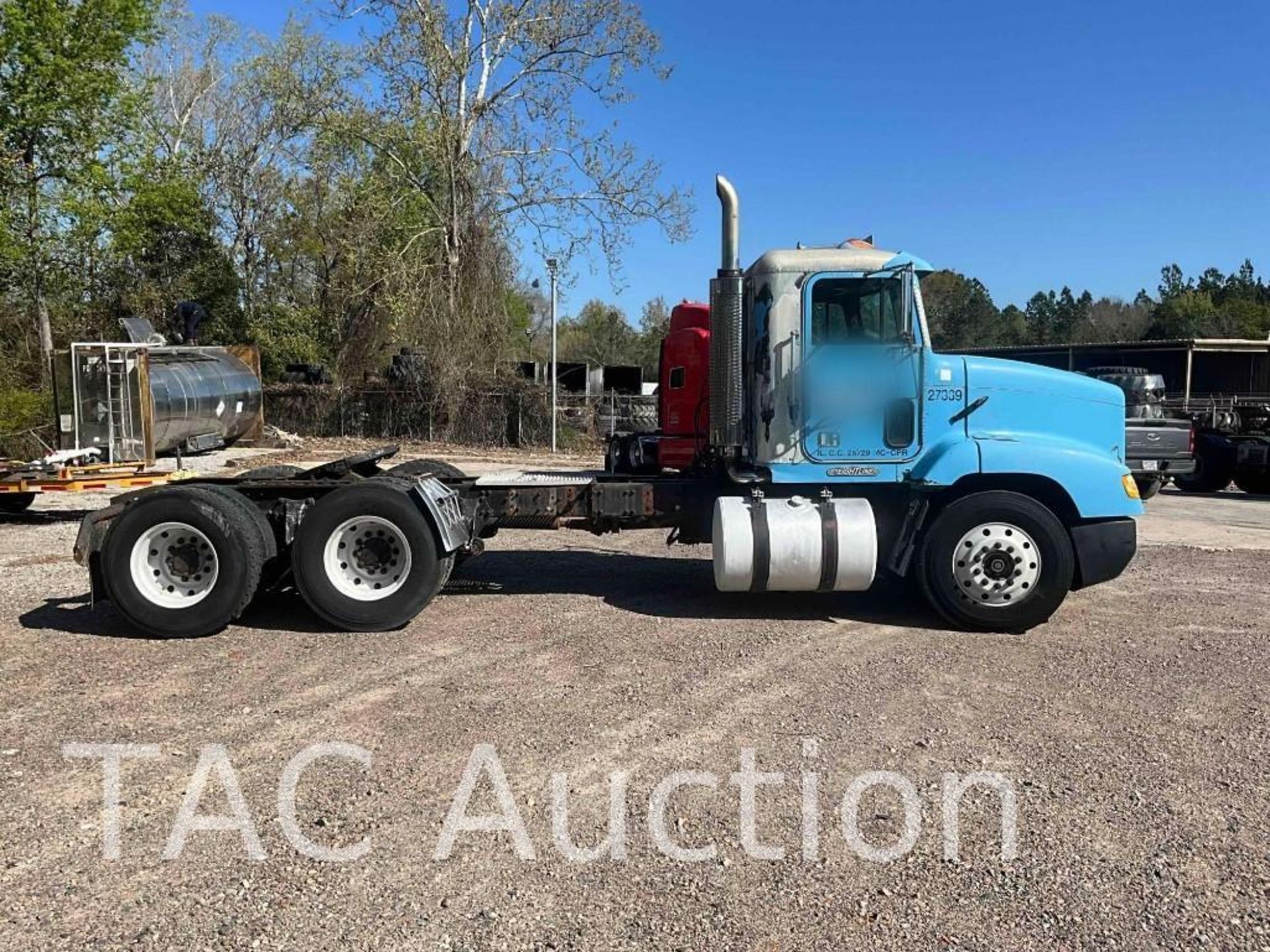 1993 Freightliner FLD112 Day Cab - Image 8 of 68