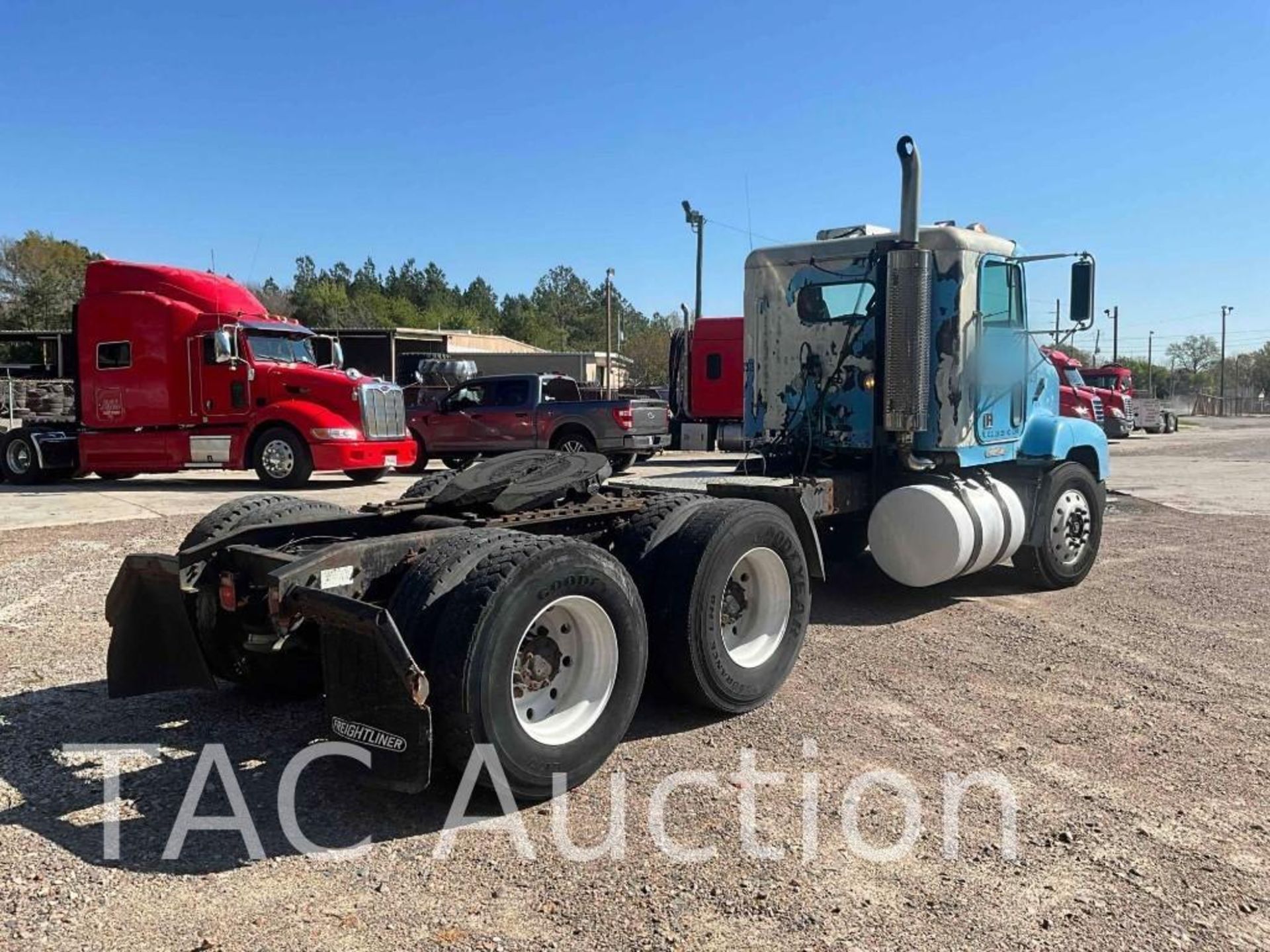 1993 Freightliner FLD112 Day Cab - Image 4 of 68