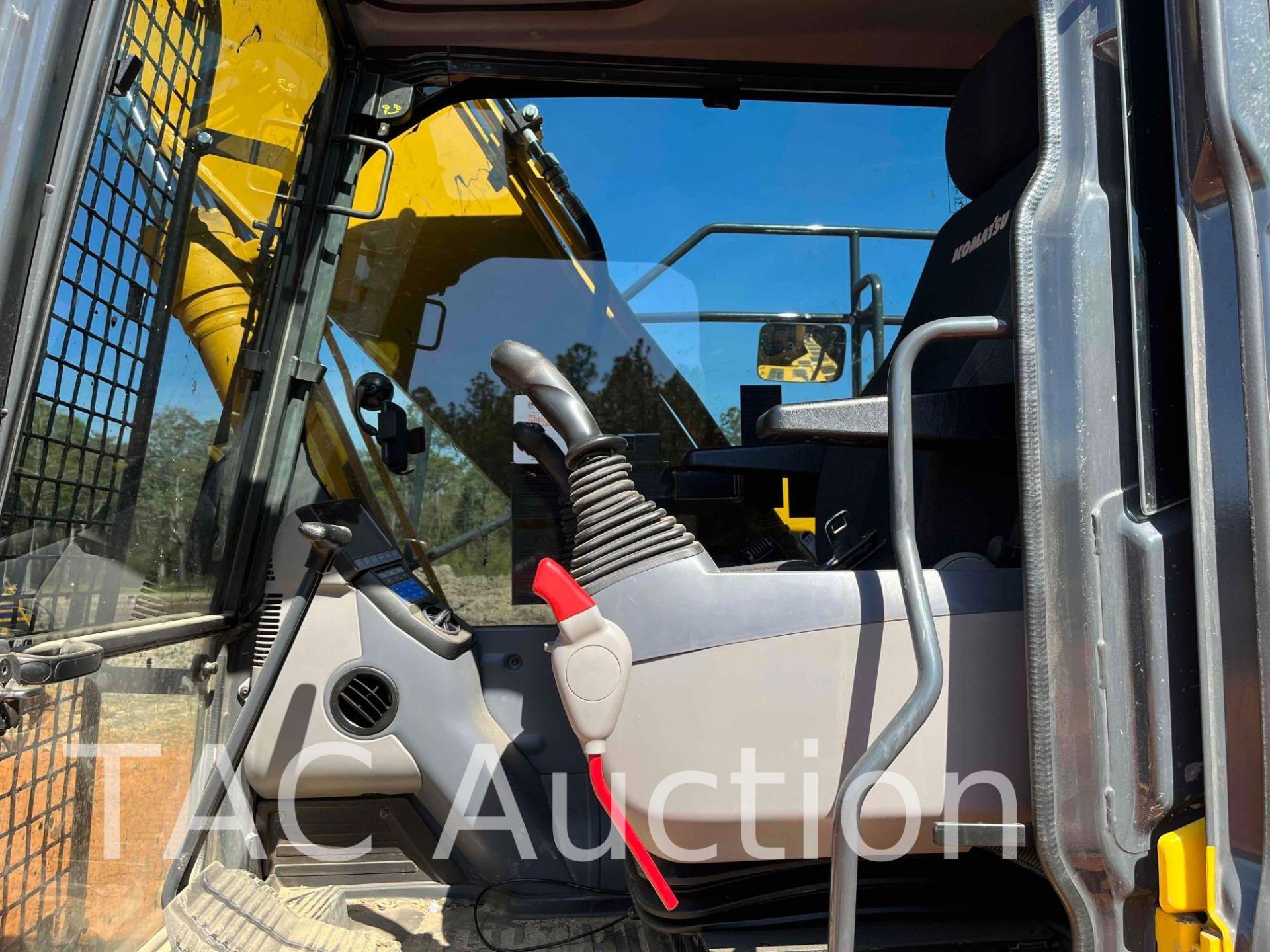 2022 Komatsu PC170LC-11 Excavator W/ Hydraulic Thumb - Image 16 of 32