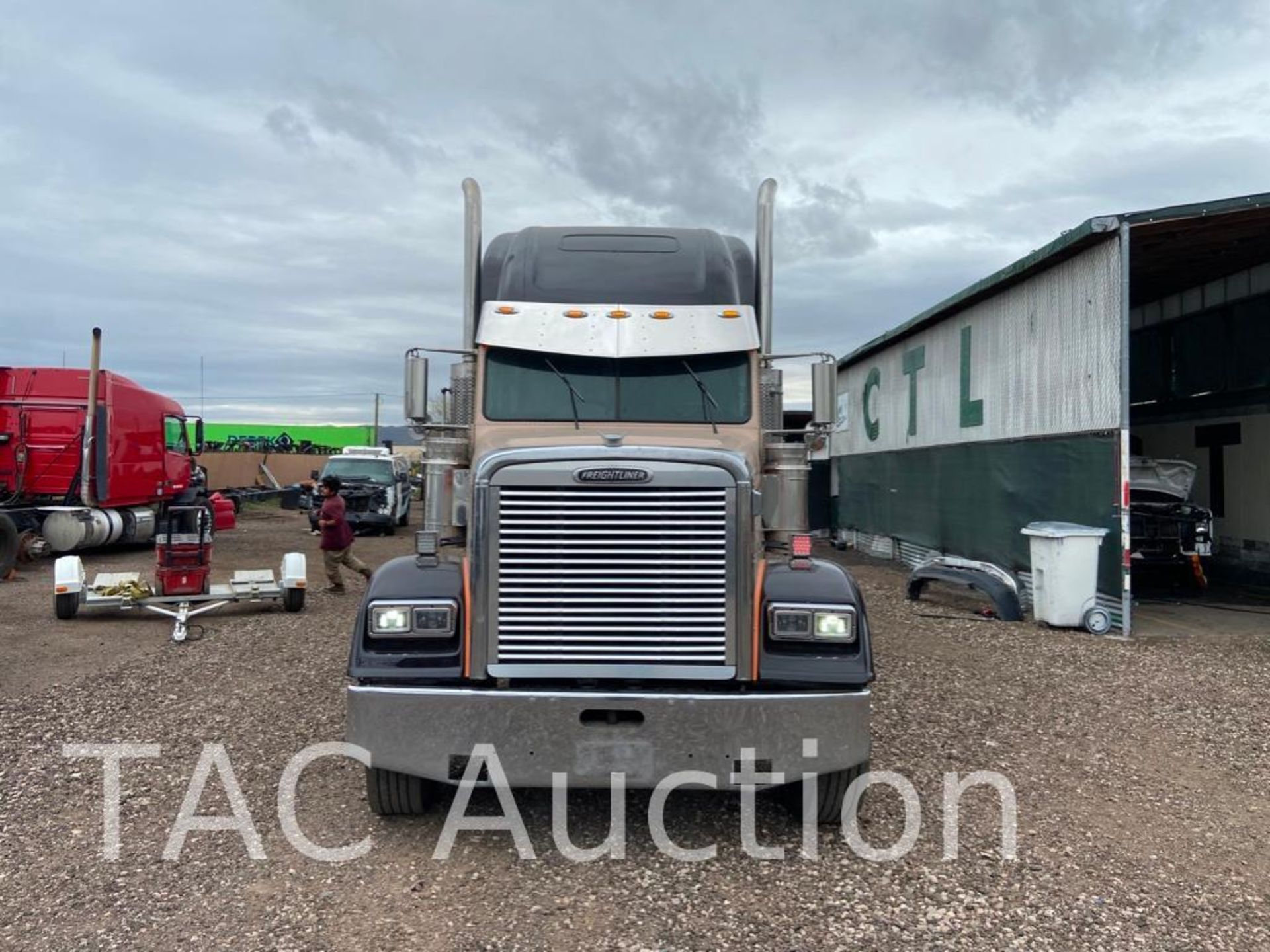 2002 Freightliner Classic XL Sleeper Truck - Image 2 of 132