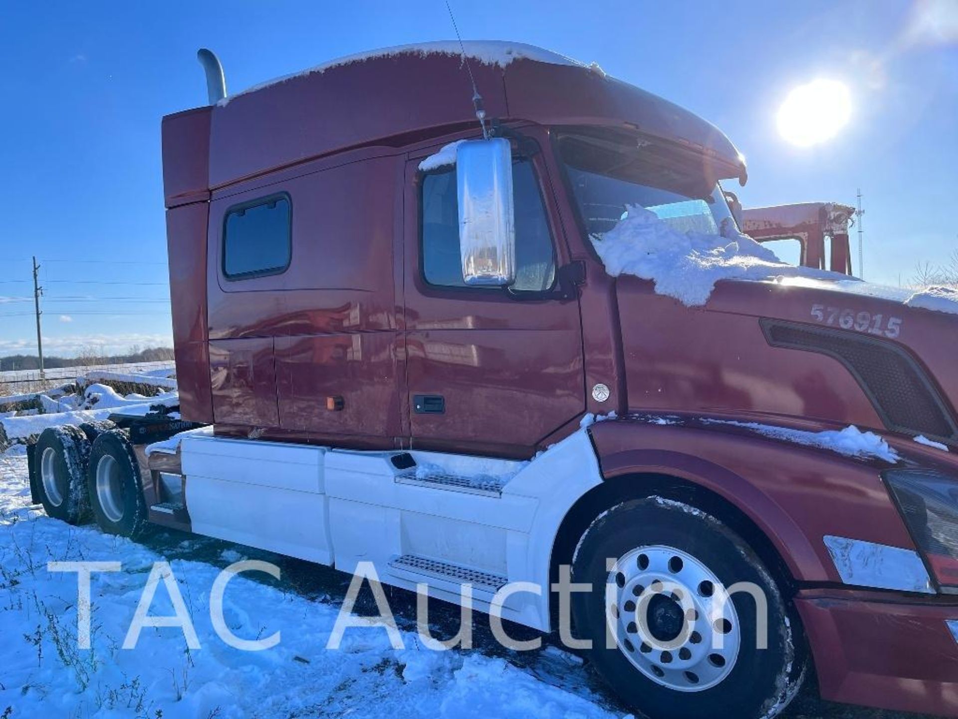 2007 Volvo VNL Sleeper Truck - Image 3 of 77