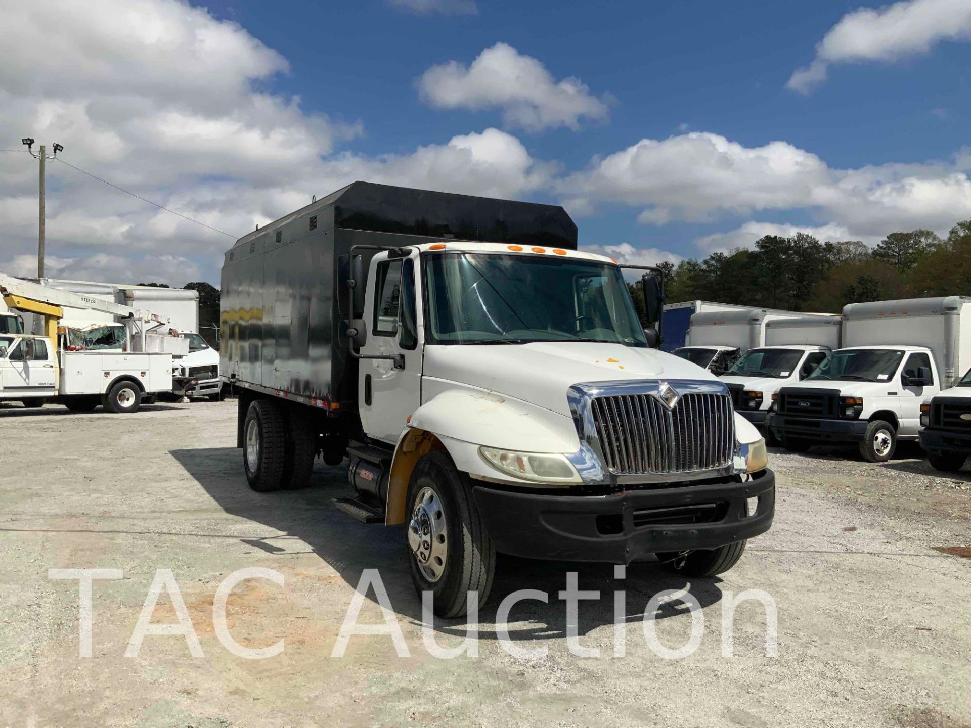 2006 International Durastar 4300 Chipper Truck - Image 3 of 72