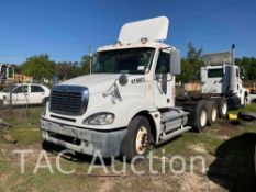 2005 Freightliner Columbia Day Cab