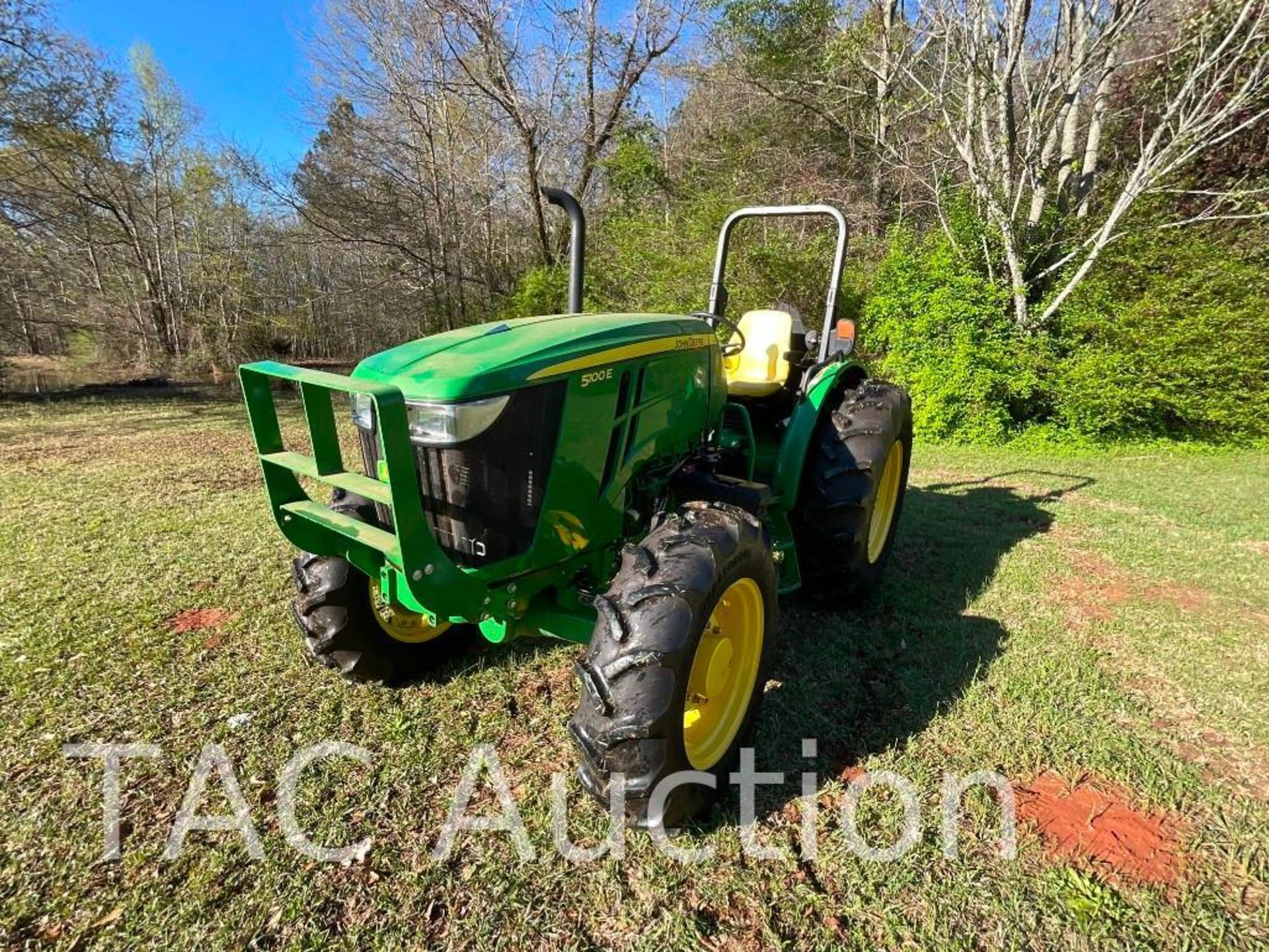 2014 John Deere 5100E 4x4 Farm Tractor