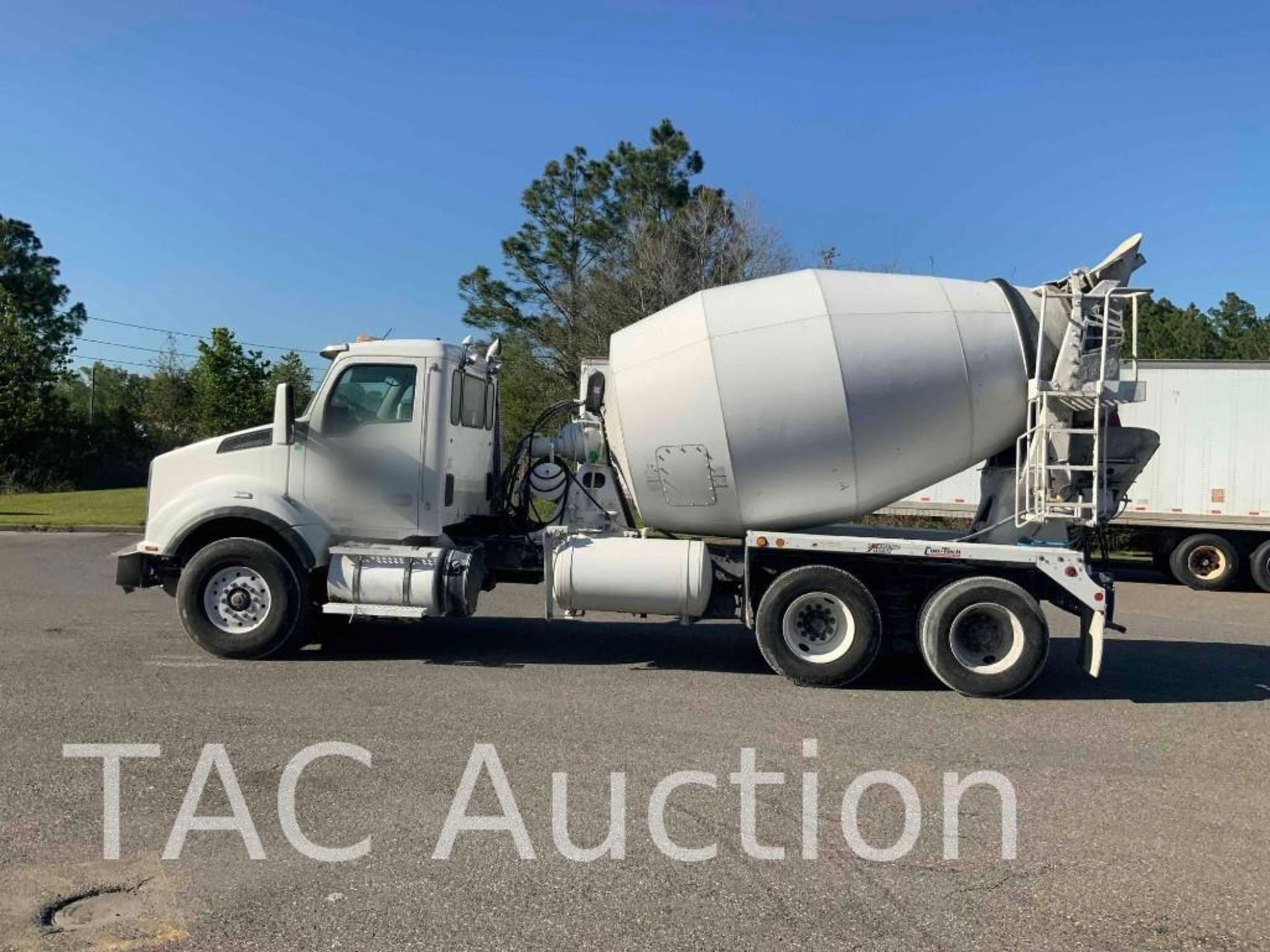 2018 Kenworth T880 Concrete Mixer Truck - Image 7 of 92