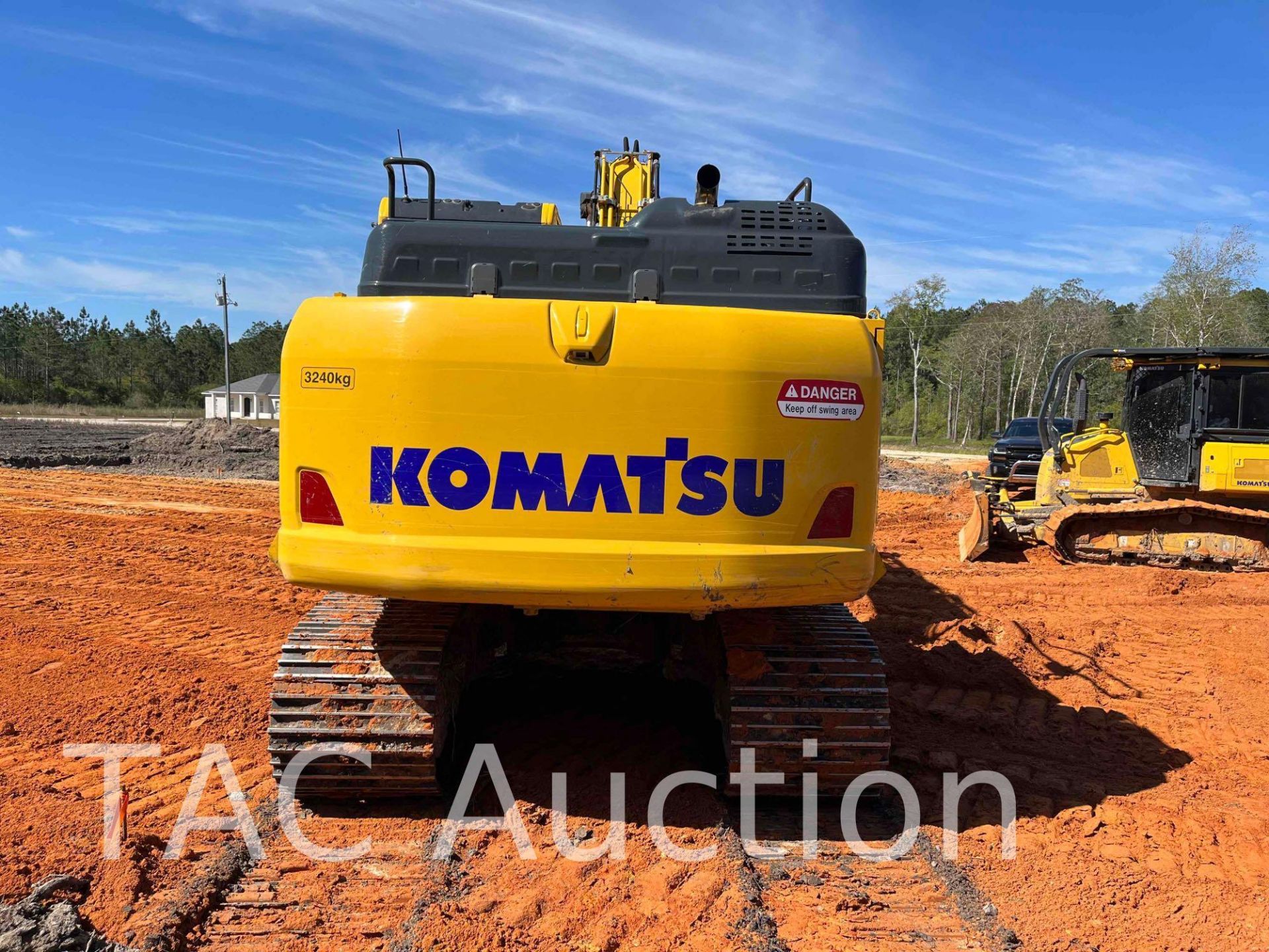 2022 Komatsu PC170LC-11 Excavator W/ Hydraulic Thumb - Image 5 of 32