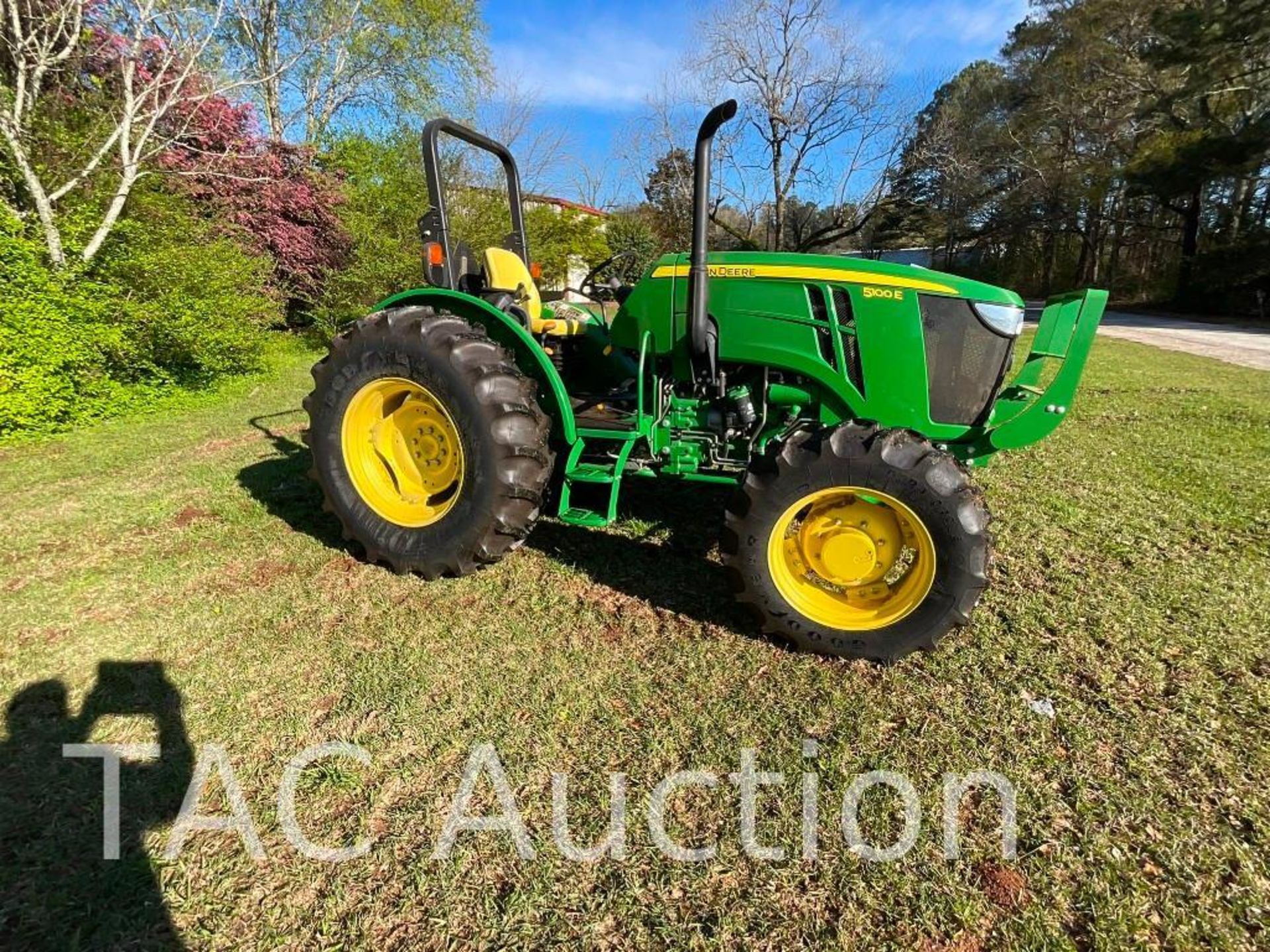 2014 John Deere 5100E 4x4 Farm Tractor - Image 3 of 21