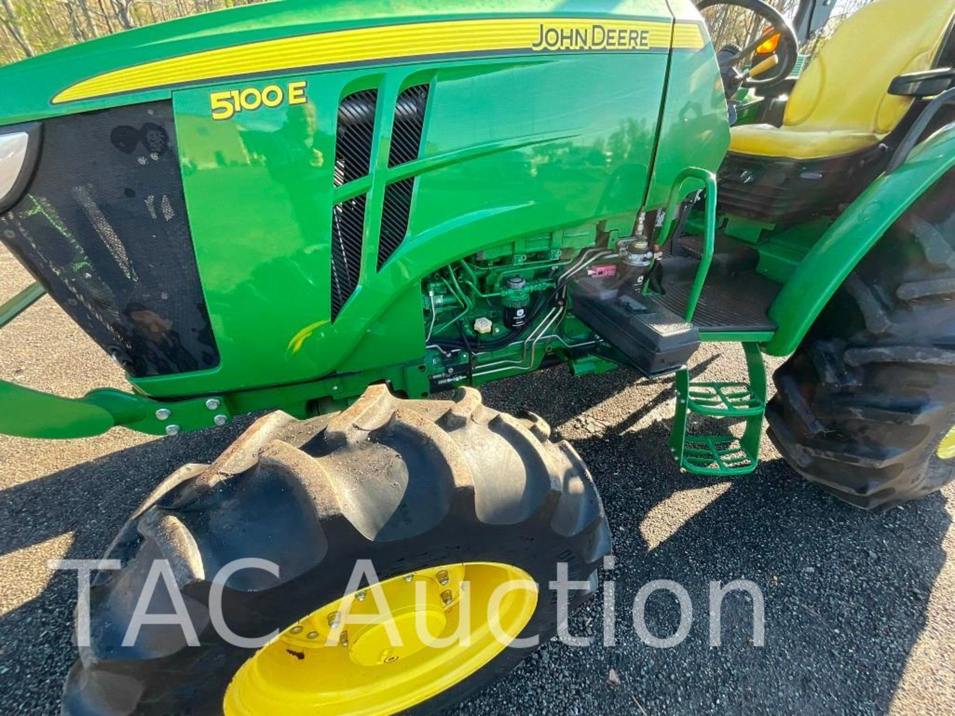 2014 John Deere 5100E 4x4 Farm Tractor - Image 17 of 21