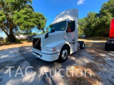 2016 Volvo VNM Day Cab