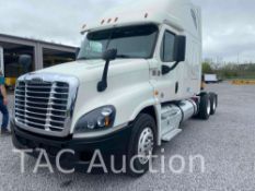 2018 Freightliner Cascadia CA125 Sleeper Truck