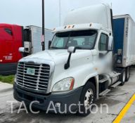 2013 Freightliner Cascadia Day Cab