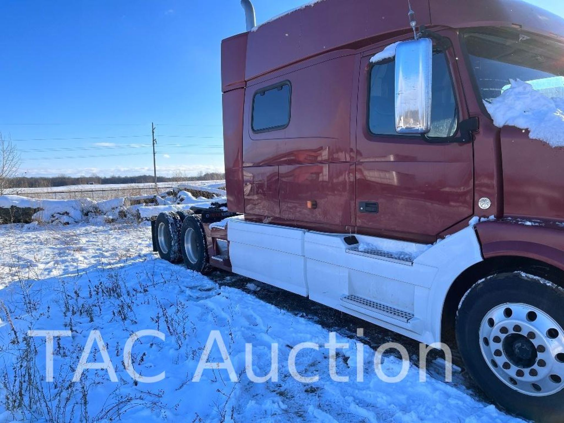 2007 Volvo VNL Sleeper Truck - Image 4 of 77