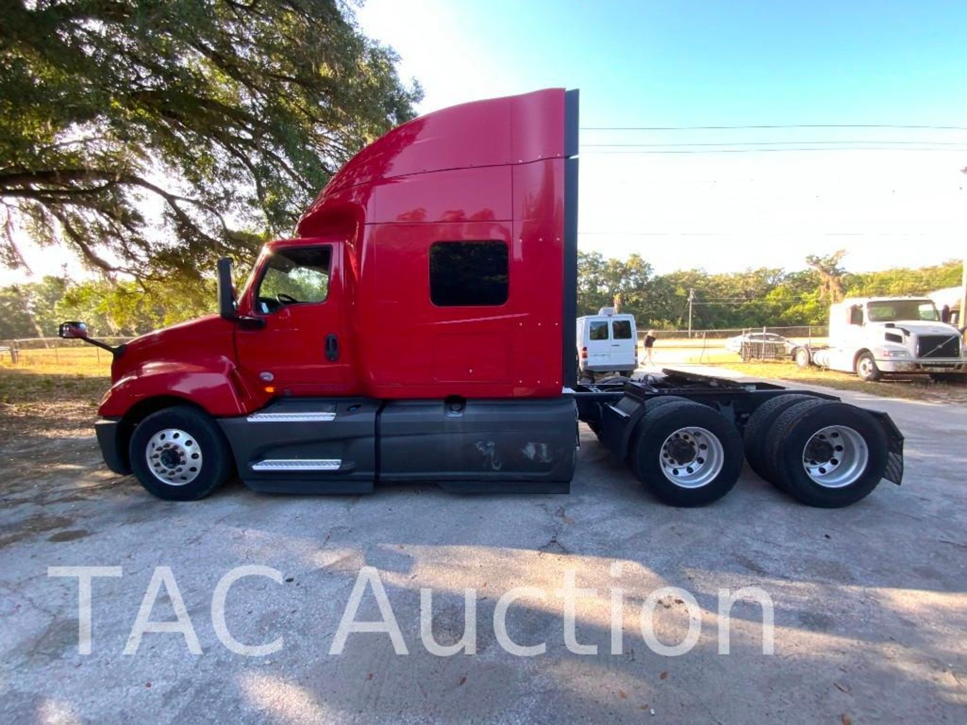 2018 International LT625 Sleeper Truck - Image 10 of 90