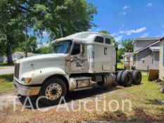 2004 International 9400i Sleeper Truck