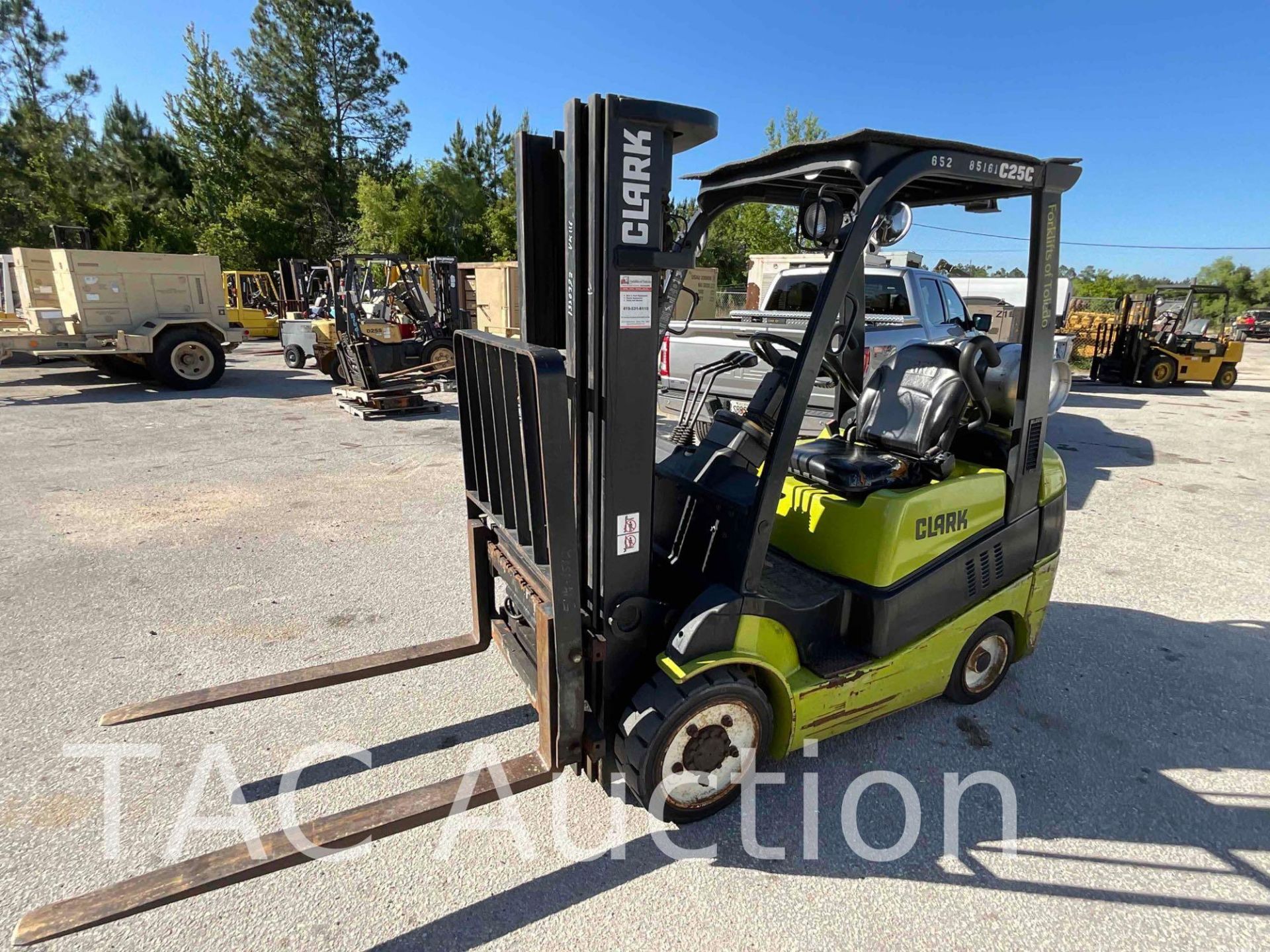 2005 Clark C25CL Forklift