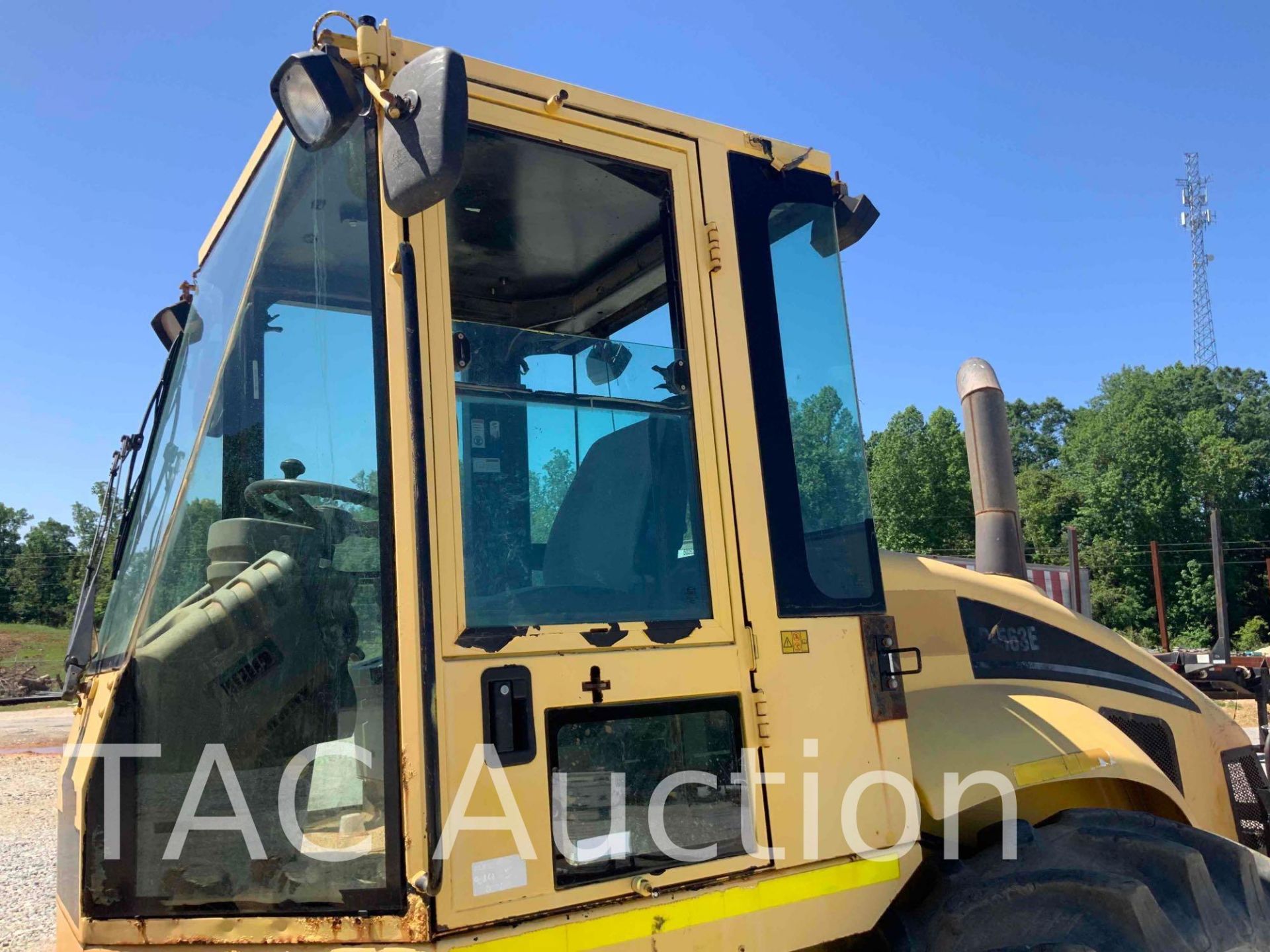 2004 Caterpillar CP-563E Padfoot Vibratory Compactor Roller - Image 13 of 51