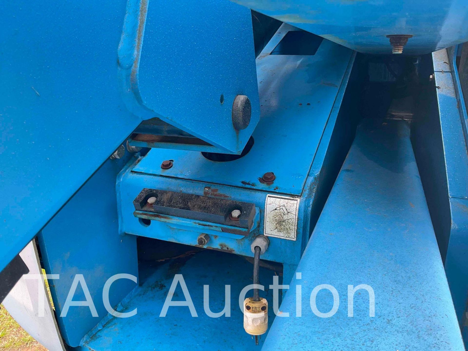 2005 Genie Z-45/25 4x4 Articulating Boom Lift - Image 12 of 20