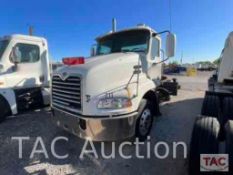 2005 Mack CXN613 Day Cab