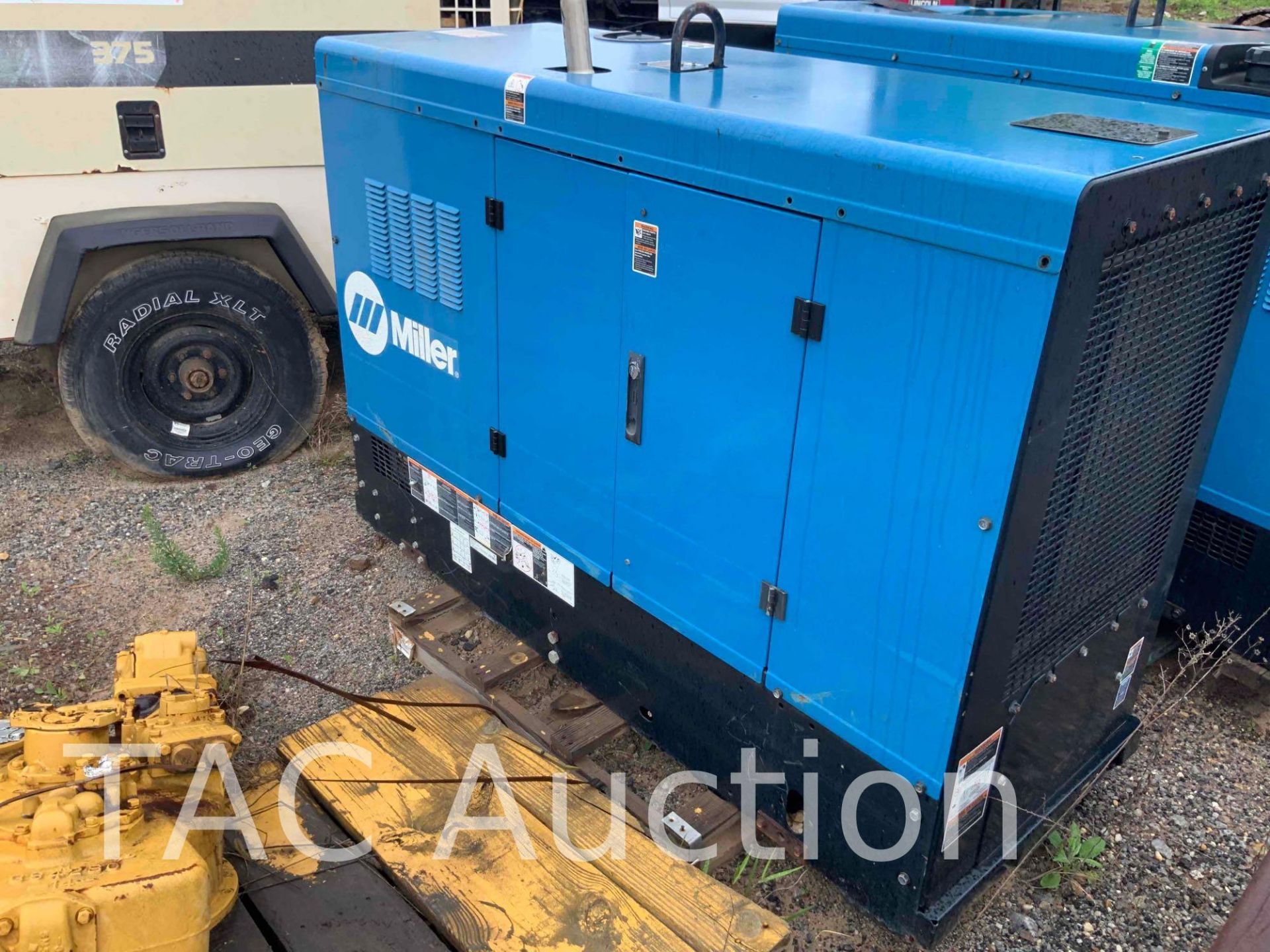 Miller Big Blue 600 Pro Welder - Image 4 of 26