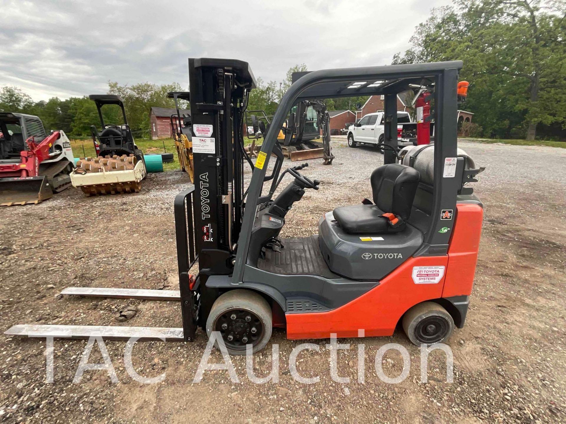 Toyota 8FGCU25 Forklift - Image 8 of 24