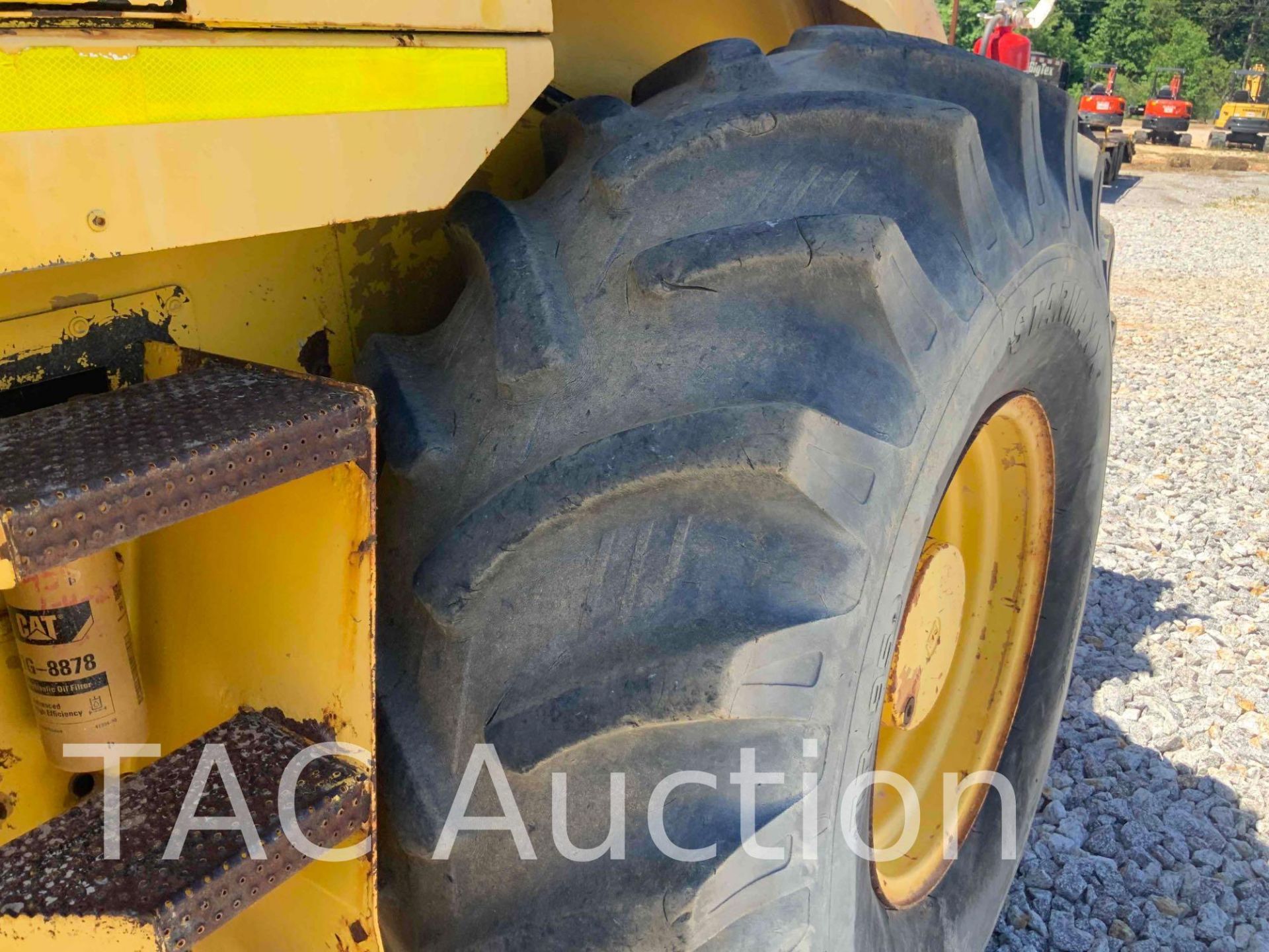 2004 Caterpillar CP-563E Padfoot Vibratory Compactor Roller - Image 49 of 51