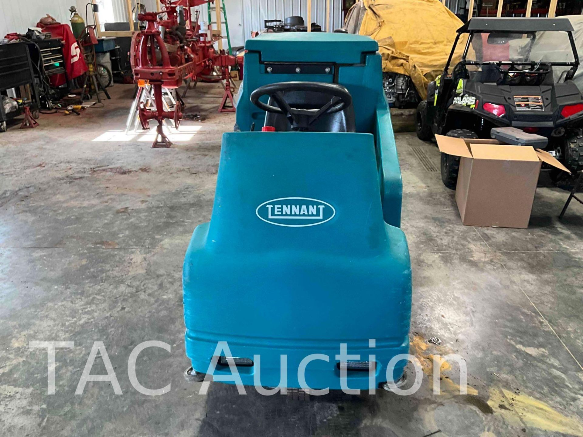 Tennant 7100 Industrial Ride-On Scrubber - Image 2 of 18