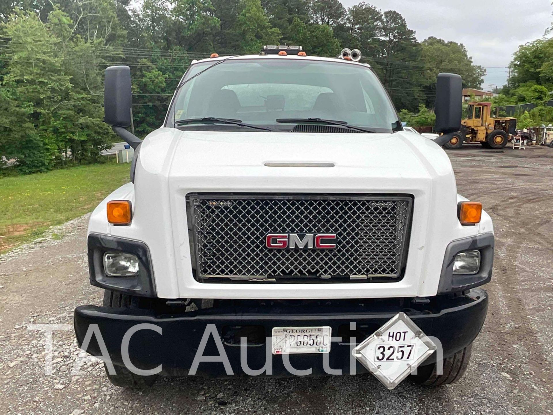 2008 GMC C7500 Asphalt Tanker Sprayer - Image 2 of 52