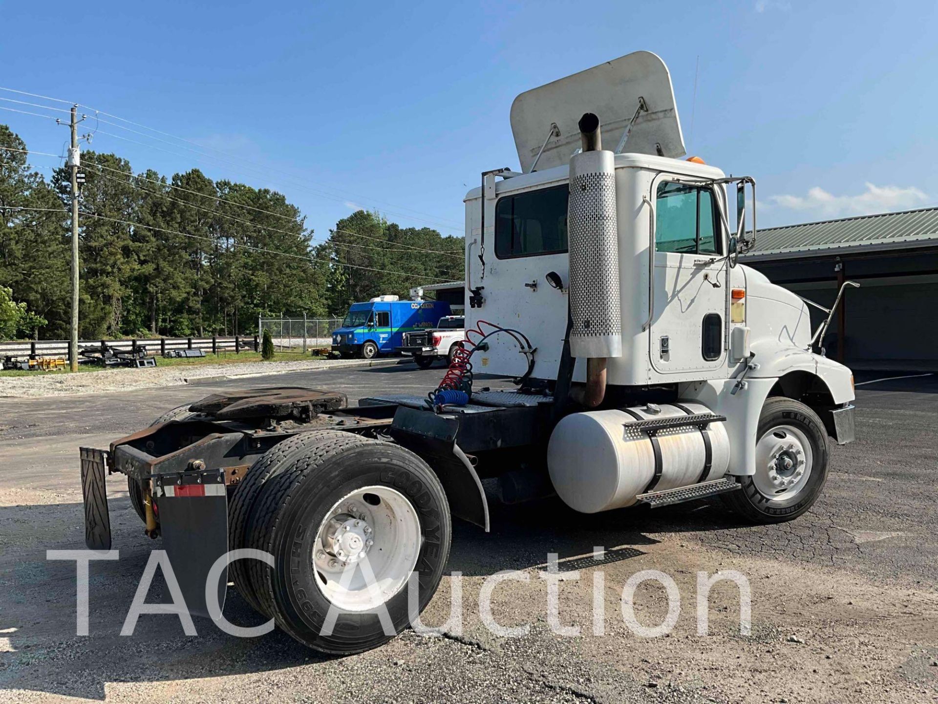 2000 International 9100i Day Cab - Image 5 of 61