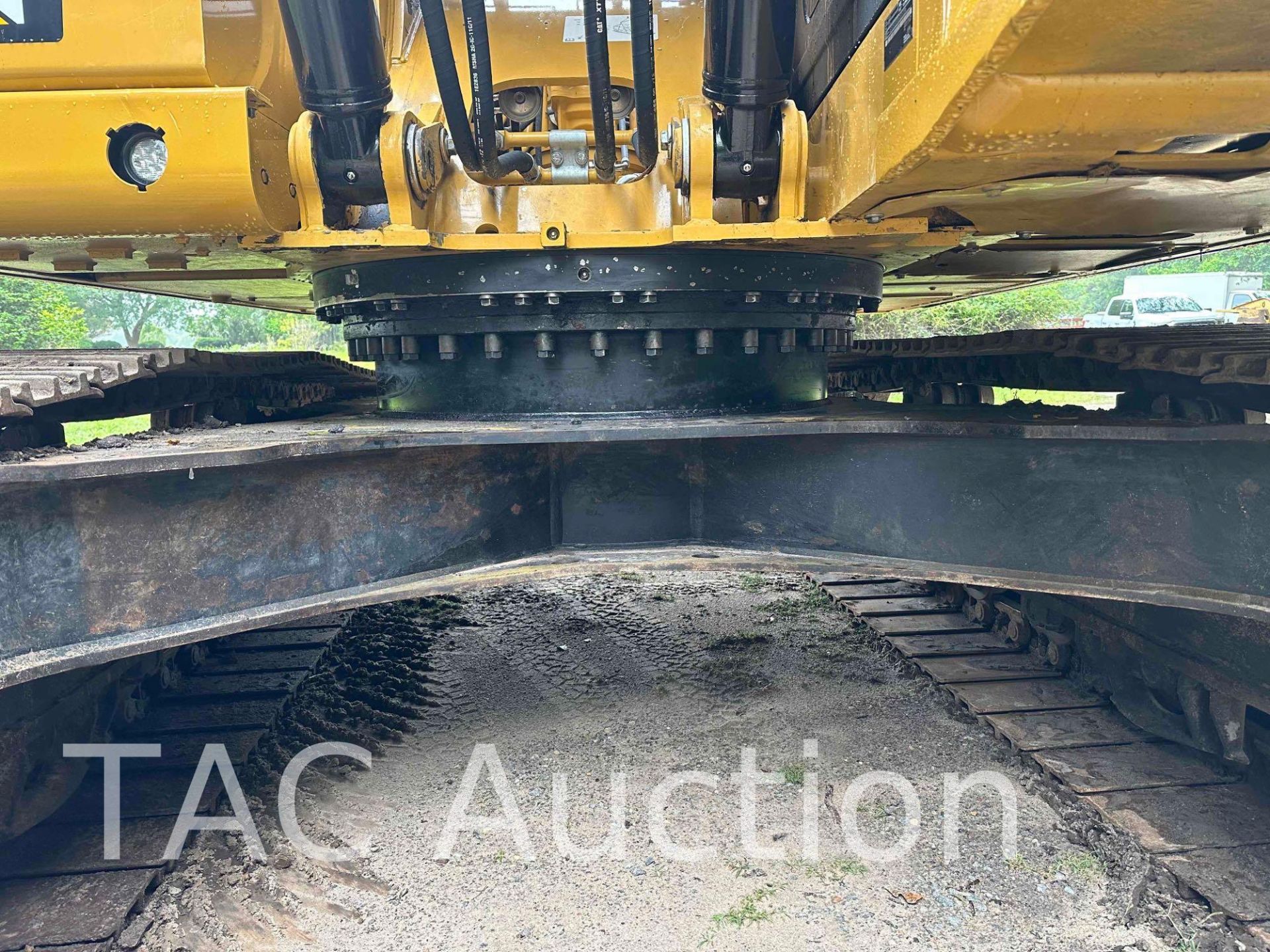 2018 CAT 320 Hydraulic Excavator - Image 37 of 82