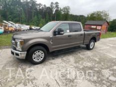 2018 Ford F250 XLT Super Duty Crew Cab Pickup Truck