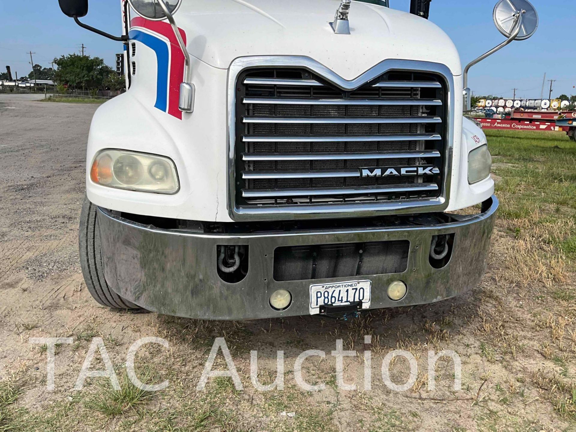 2015 Mack CXU613 Sleeper Truck - Image 44 of 72