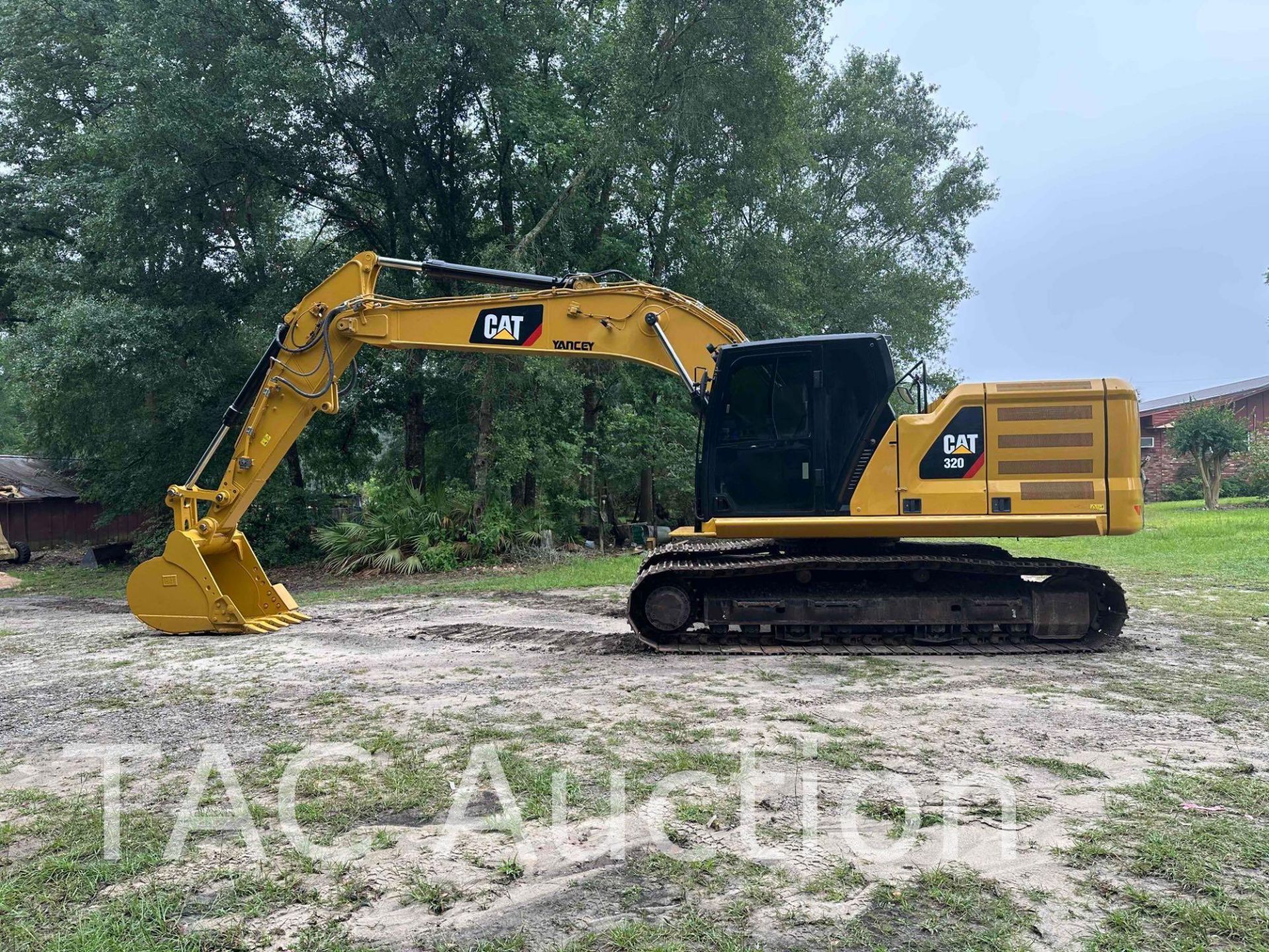 2018 CAT 320 Hydraulic Excavator - Image 2 of 82