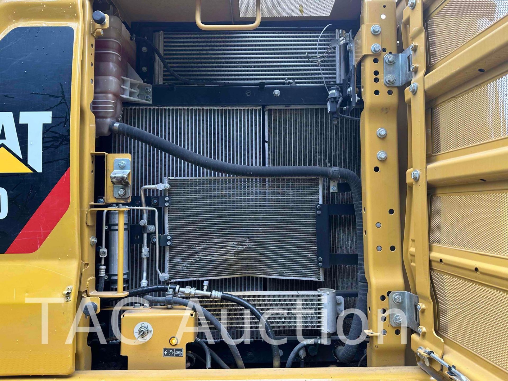 2018 CAT 320 Hydraulic Excavator - Image 77 of 82