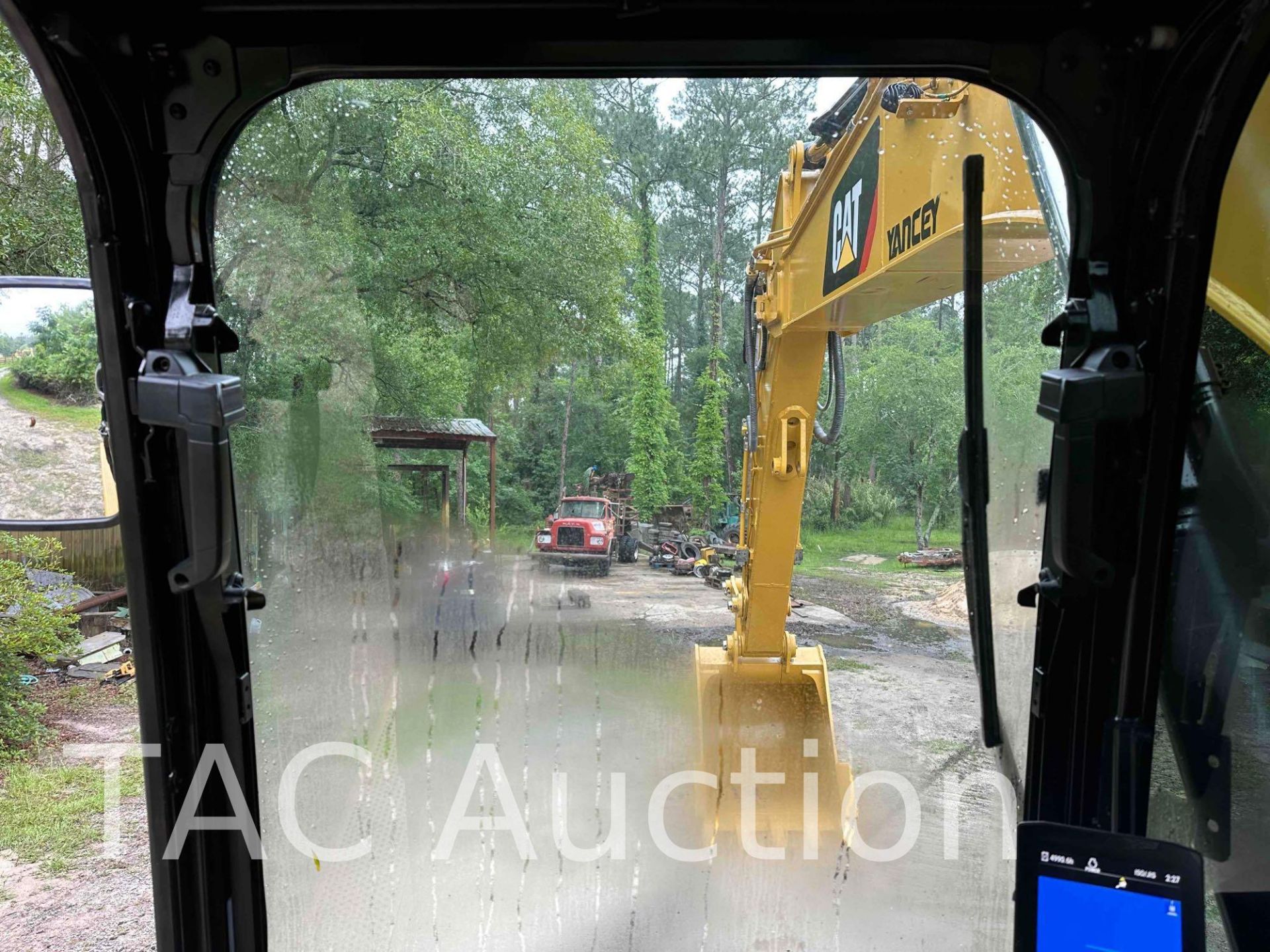 2018 CAT 320 Hydraulic Excavator - Image 34 of 82