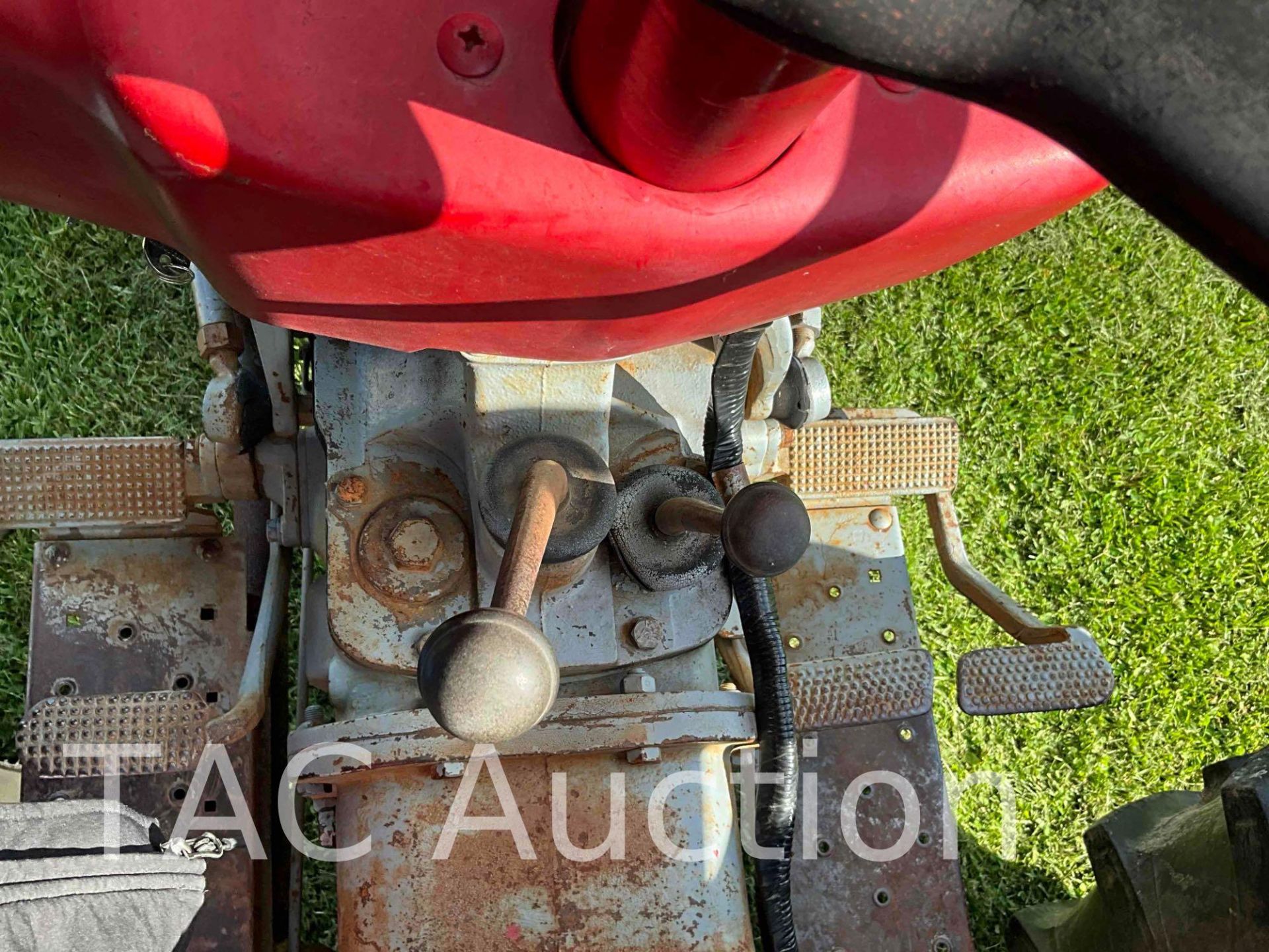 Massey Ferguson 135 Utility Tractor - Image 18 of 36