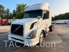 2008 Volvo VNL Sleeper Truck