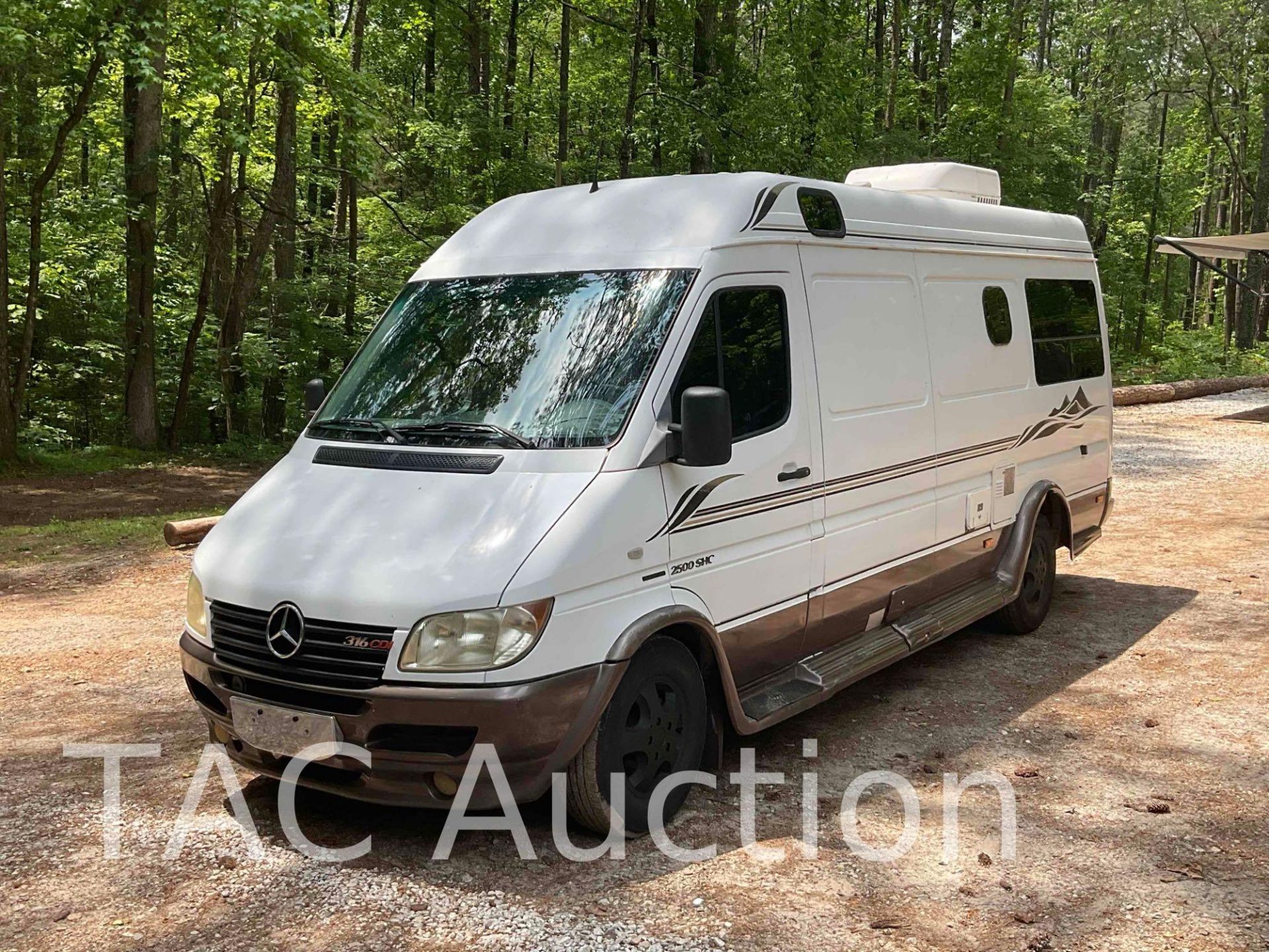 2003 Freightliner 2500 Leisure Travel Van